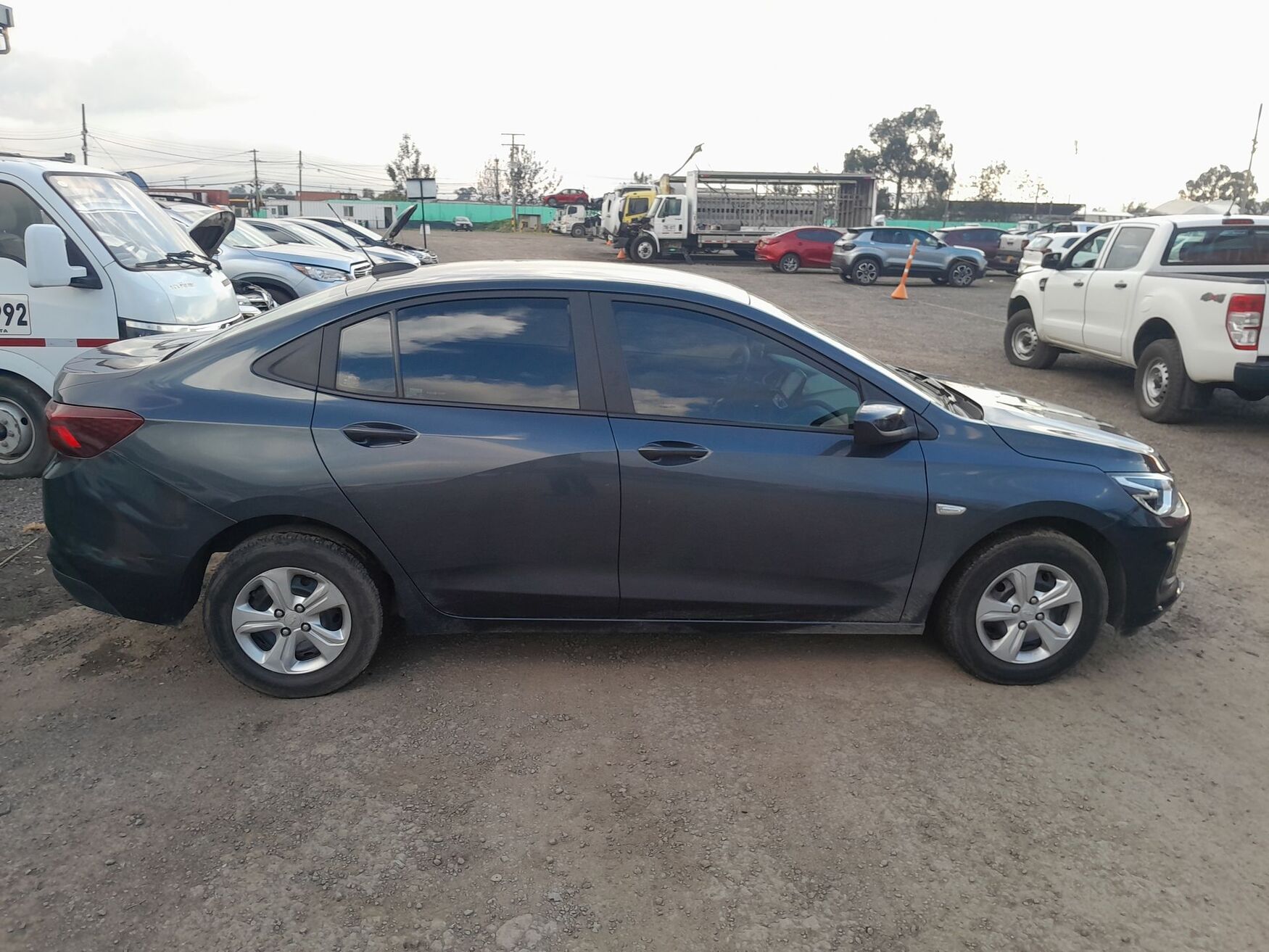 Chevrolet - Onix - 2025 image number 10