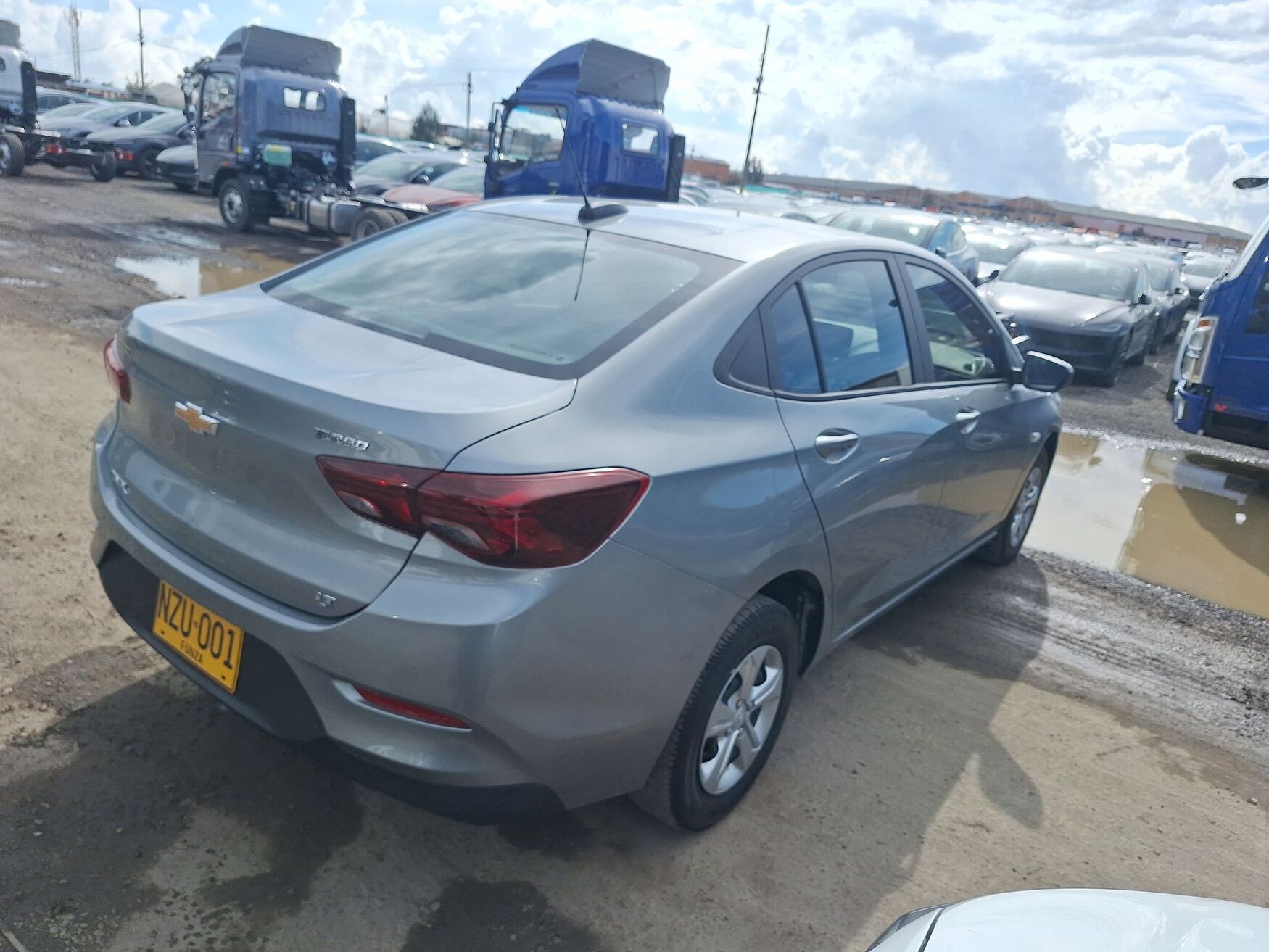 Chevrolet - Onix - 2025 image number 9