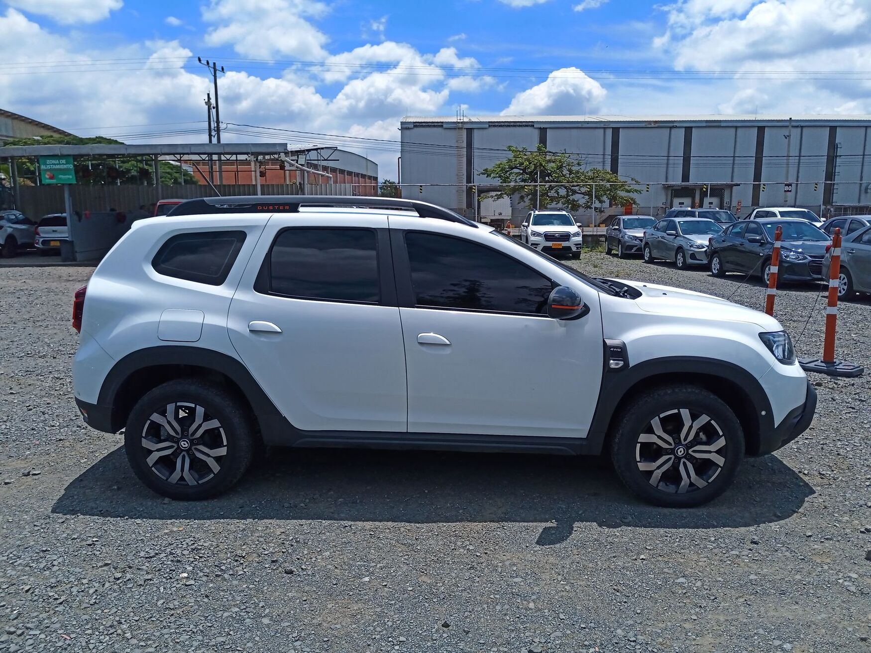 Renault - Duster - 2025 image number 10