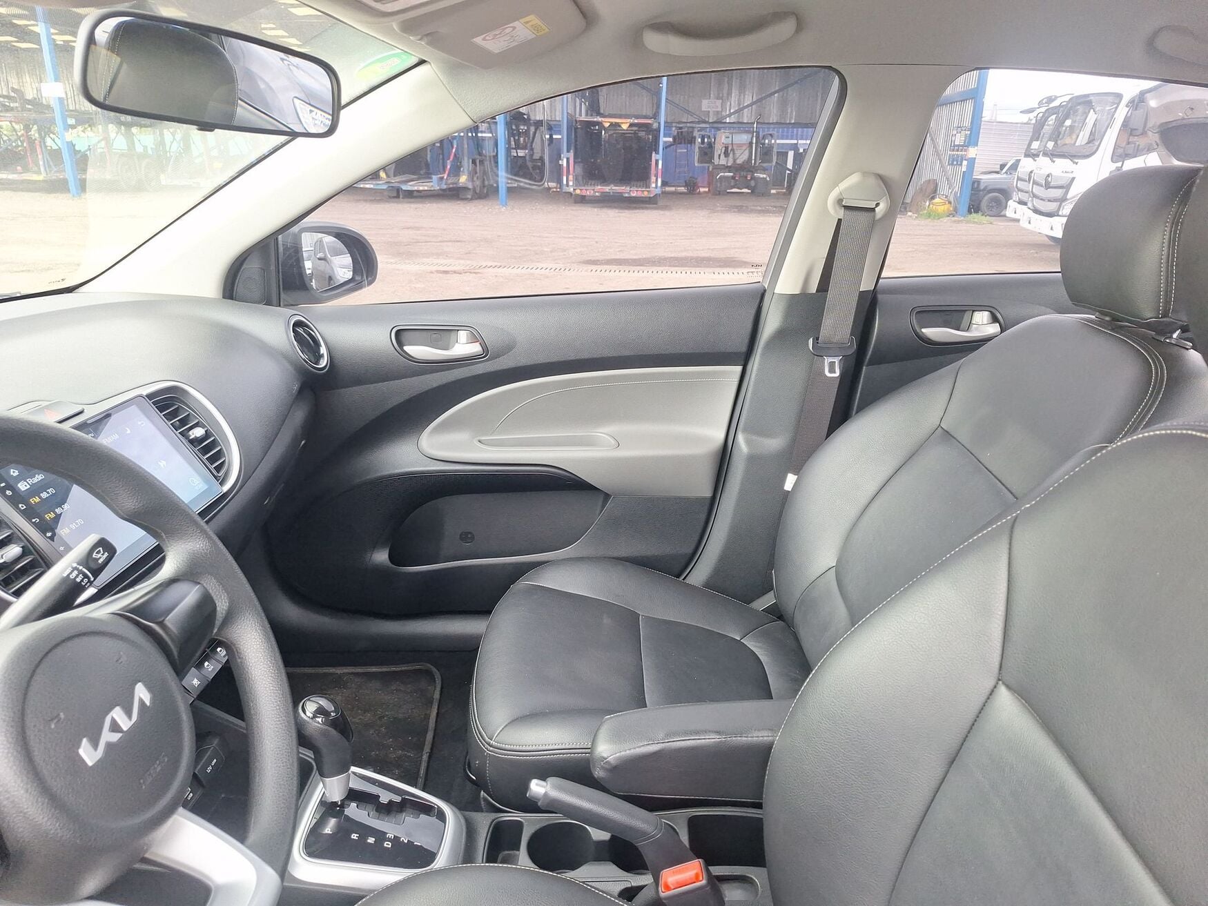 Kia - Soluto - 2026 image number 3