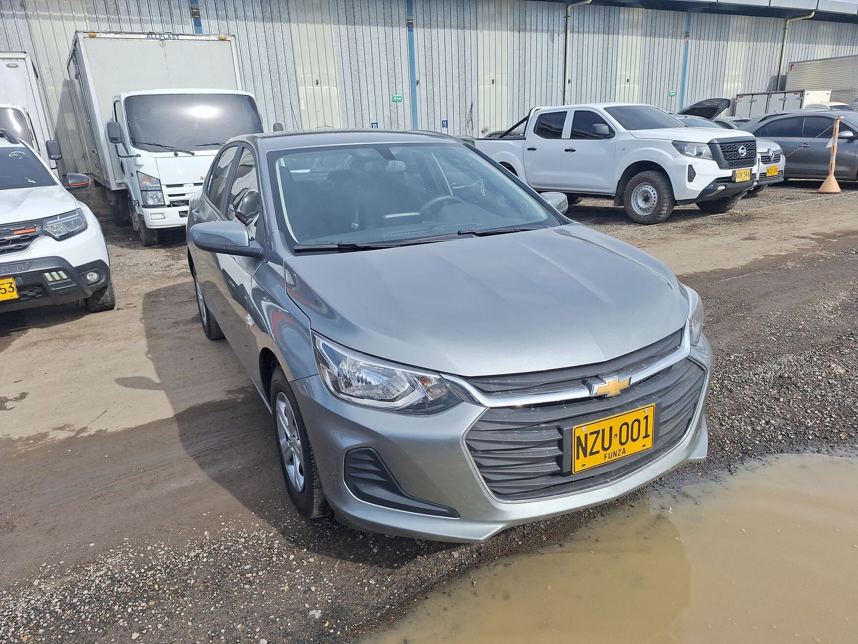 Chevrolet - Onix - 2025 image number 1