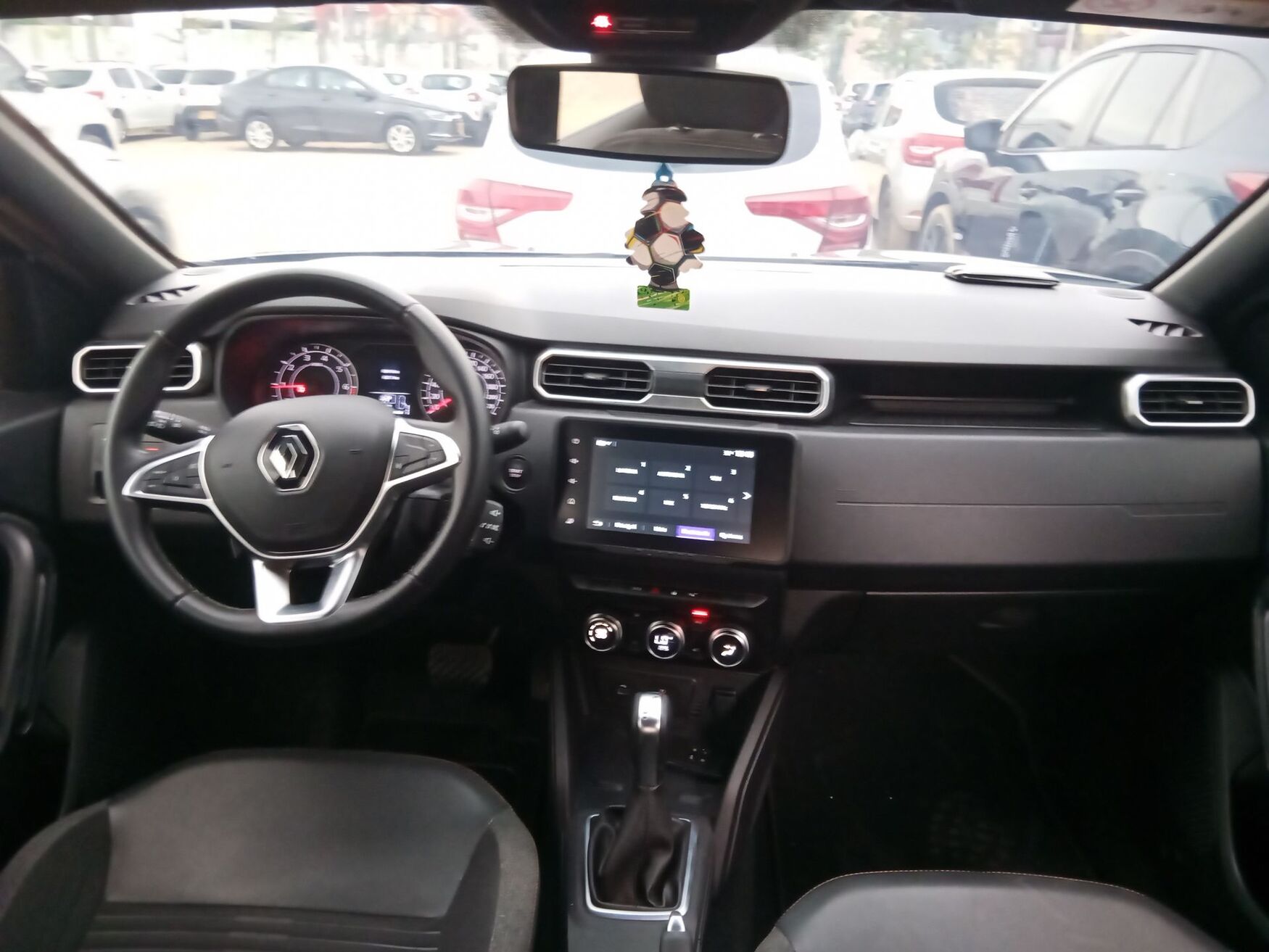 Renault - Duster - 2025 image number 11