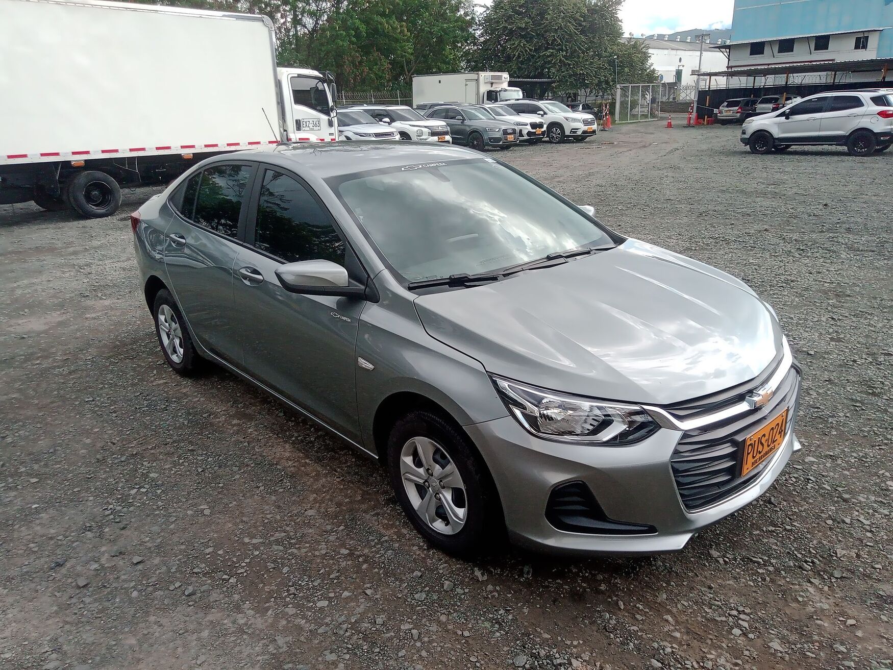 Chevrolet - Onix - 2025 image number 1