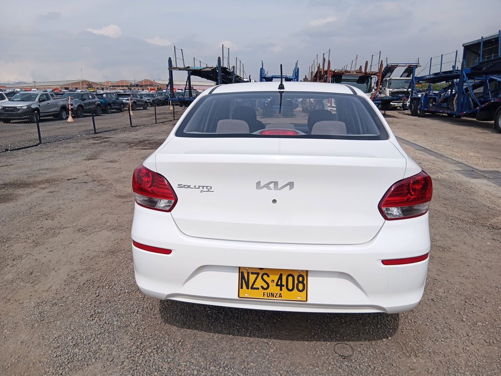 Kia - Soluto - 2026 image number 8