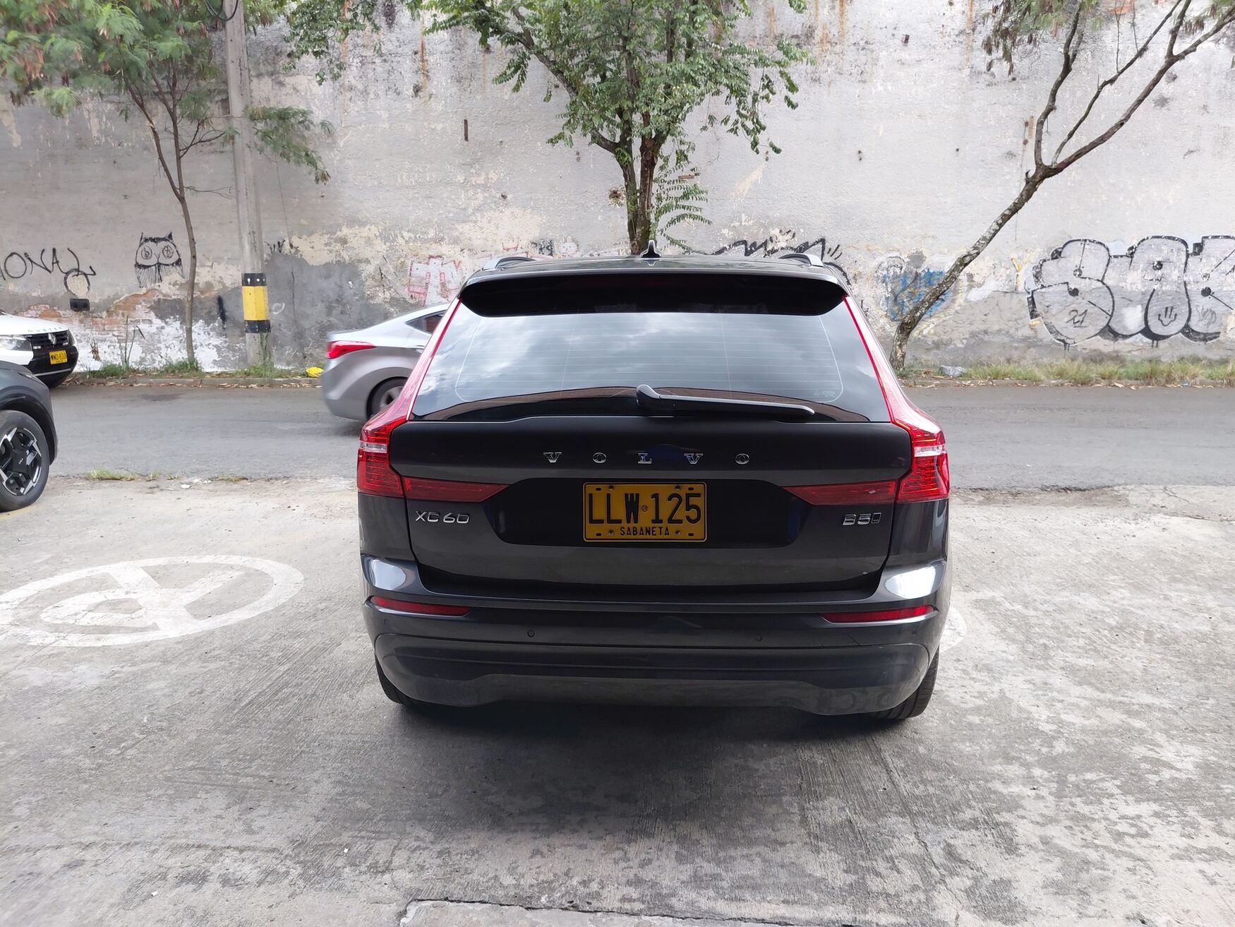 Volvo - XC60 - 2022 image number 8