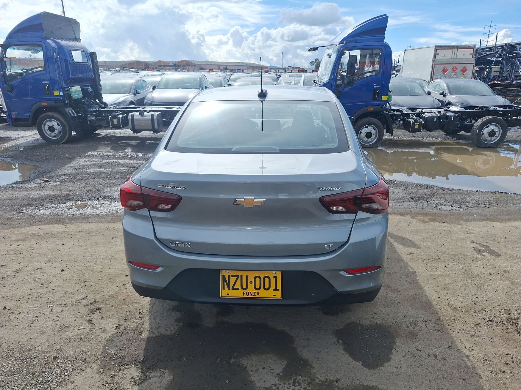 Chevrolet - Onix - 2025 image number 8