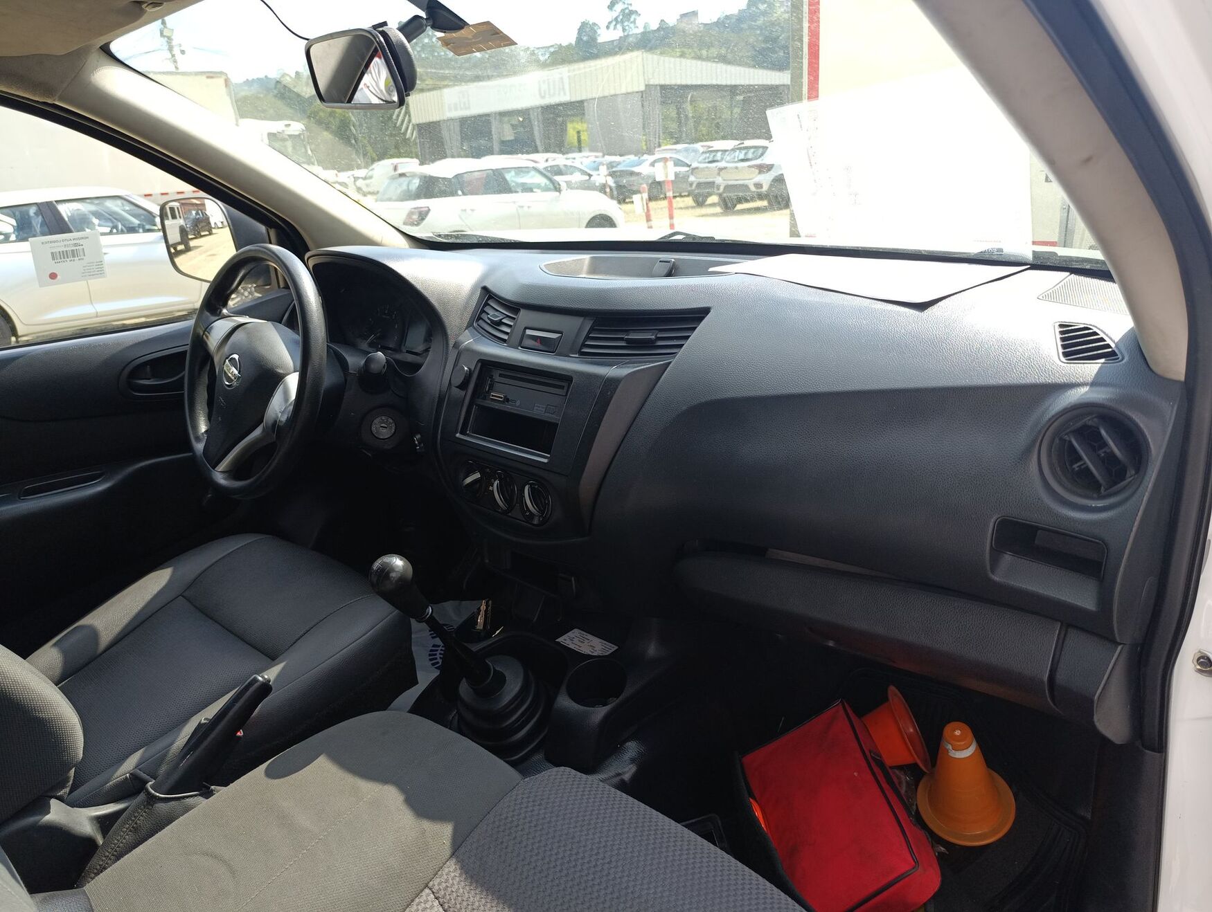 Nissan - Frontier - 2019 image number 11