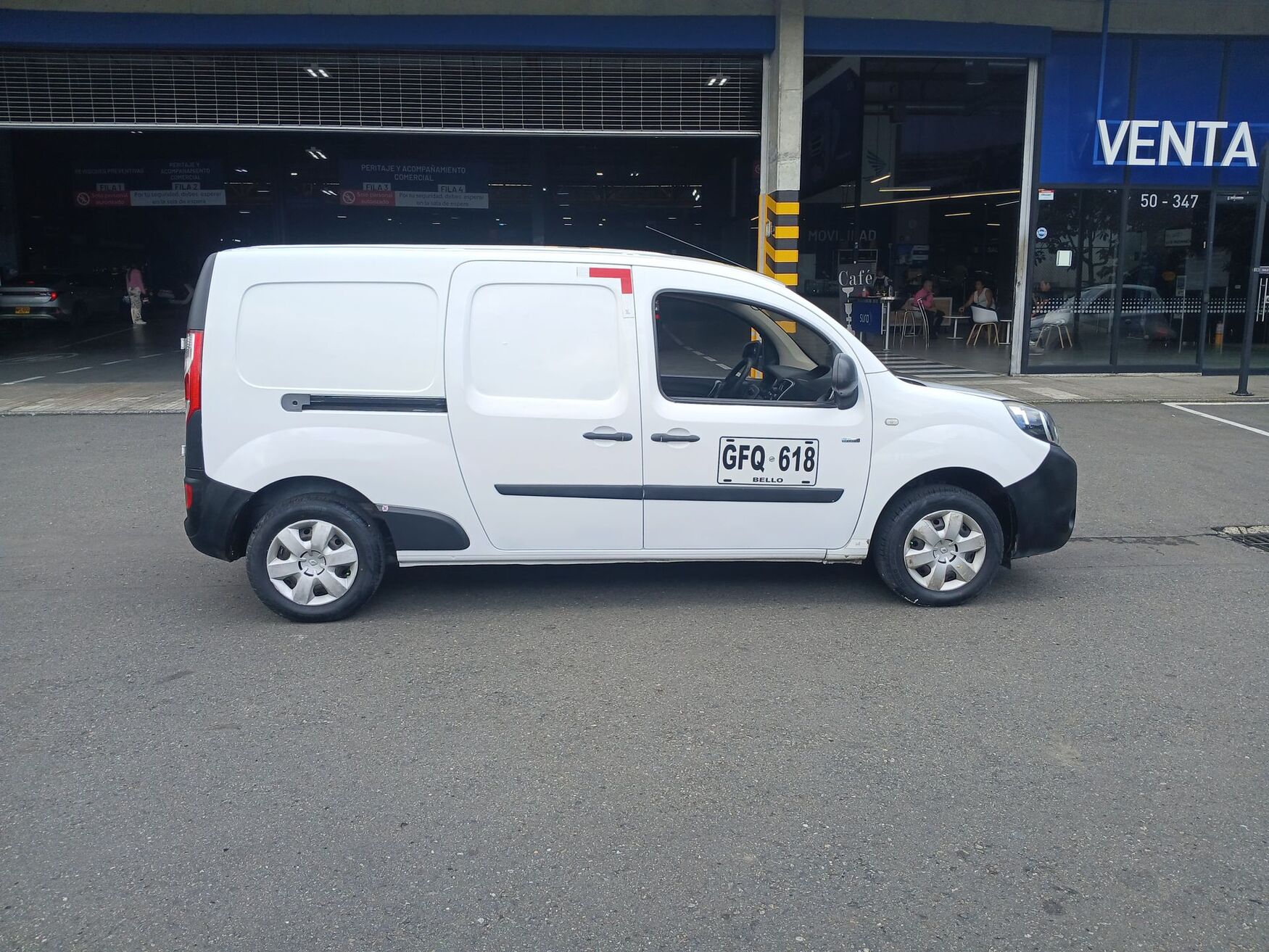 Renault - Kangoo ZE - 2019 image number 10