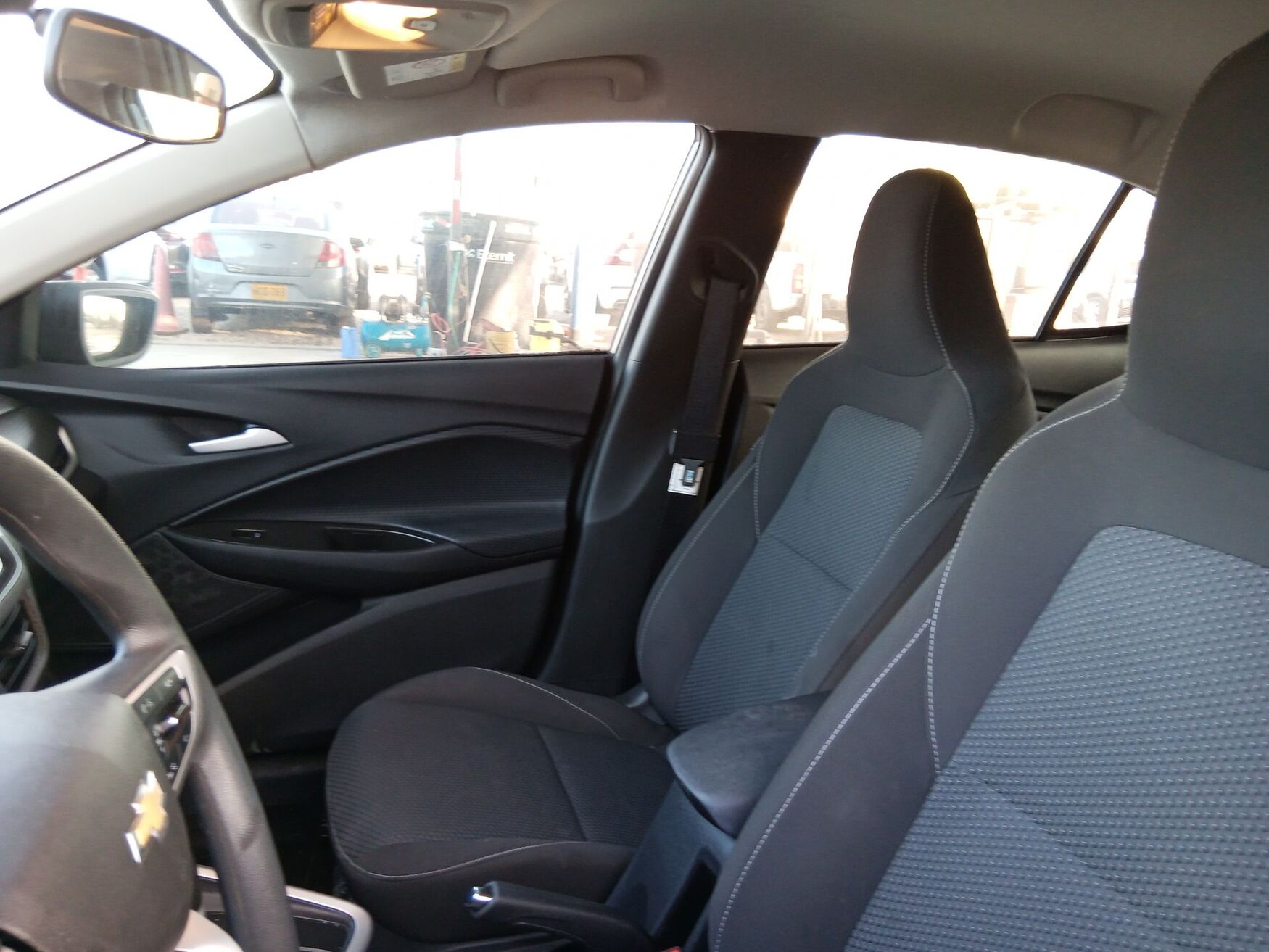 Chevrolet - Onix - 2025 image number 3