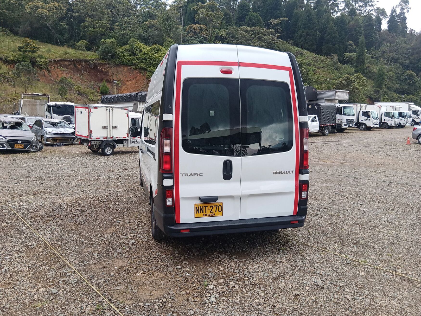 Renault - Trafic - 2024 image number 7