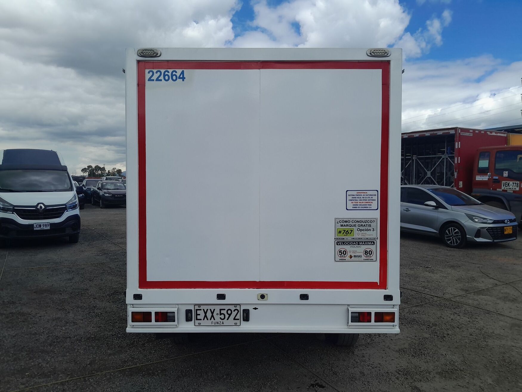 Nissan - Frontier - 2019 image number 8