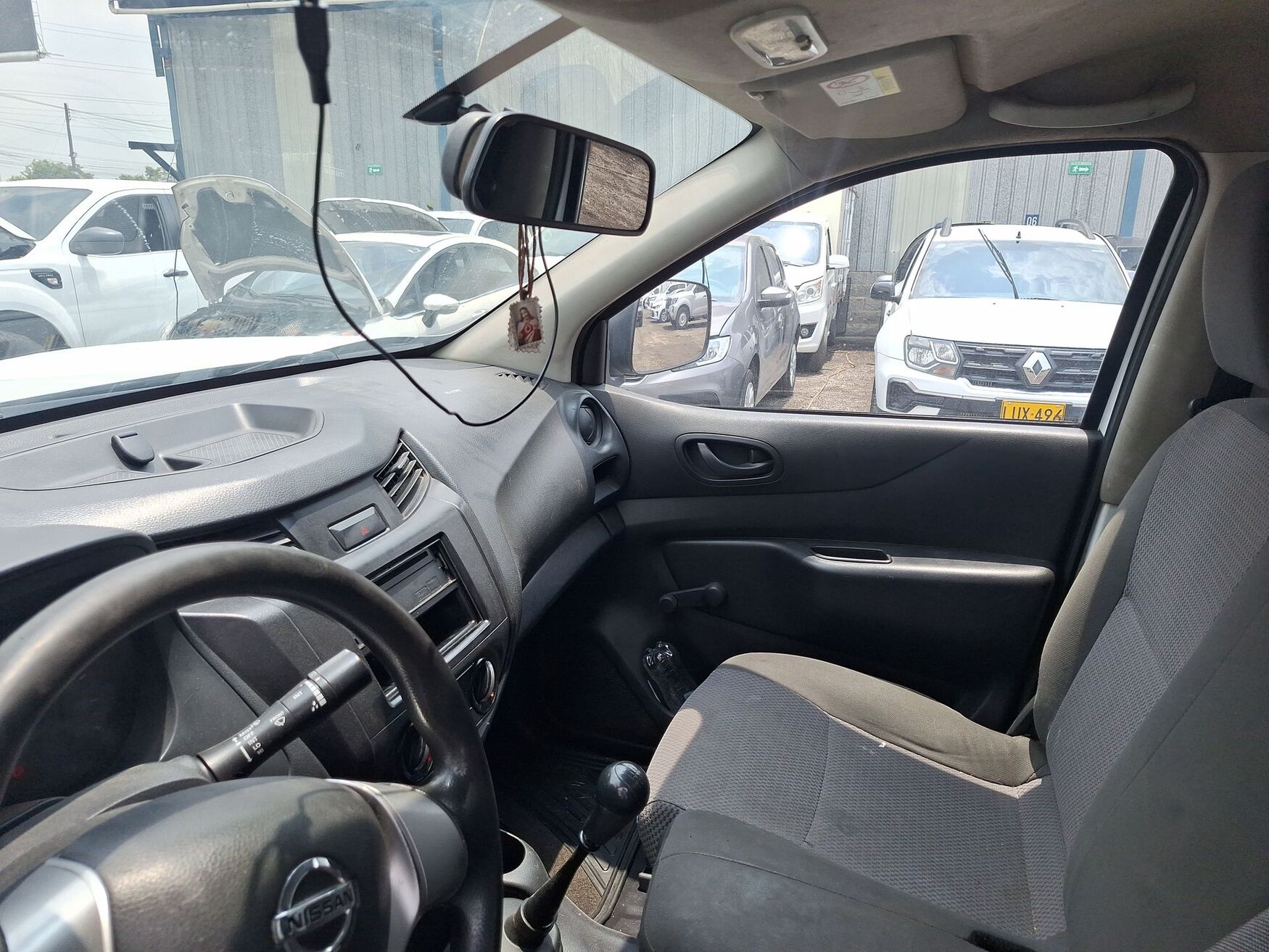 Nissan - Frontier - 2019 image number 2