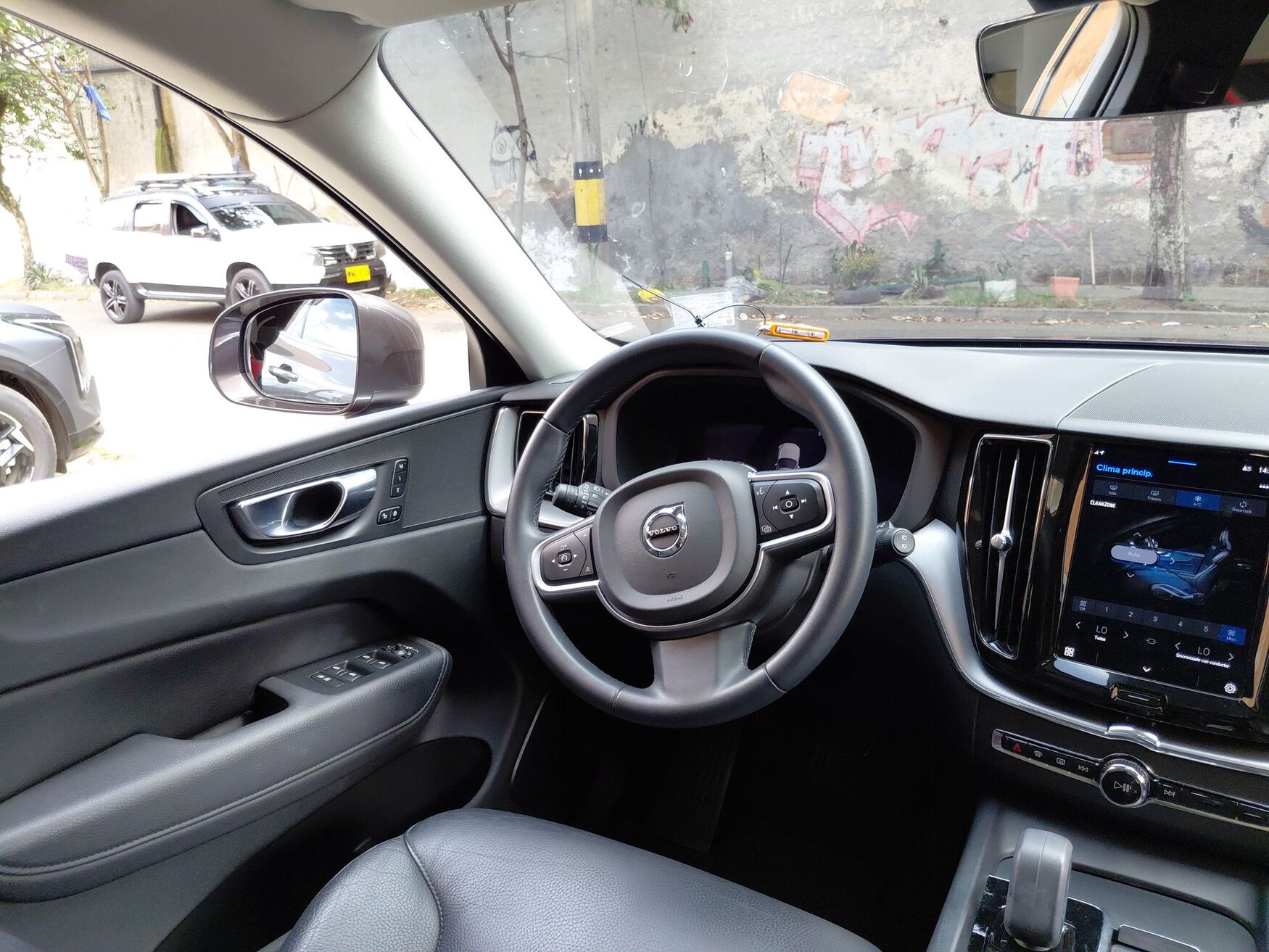 Volvo - XC60 - 2022 image number 11