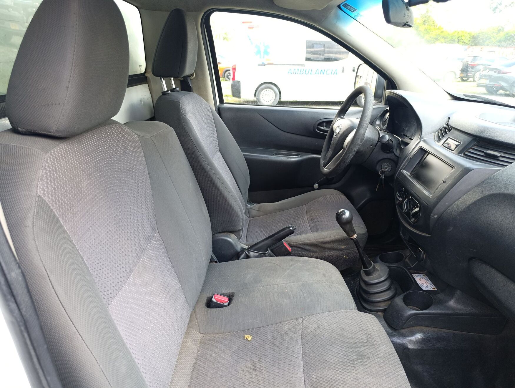 Nissan - Frontier - 2019 image number 2