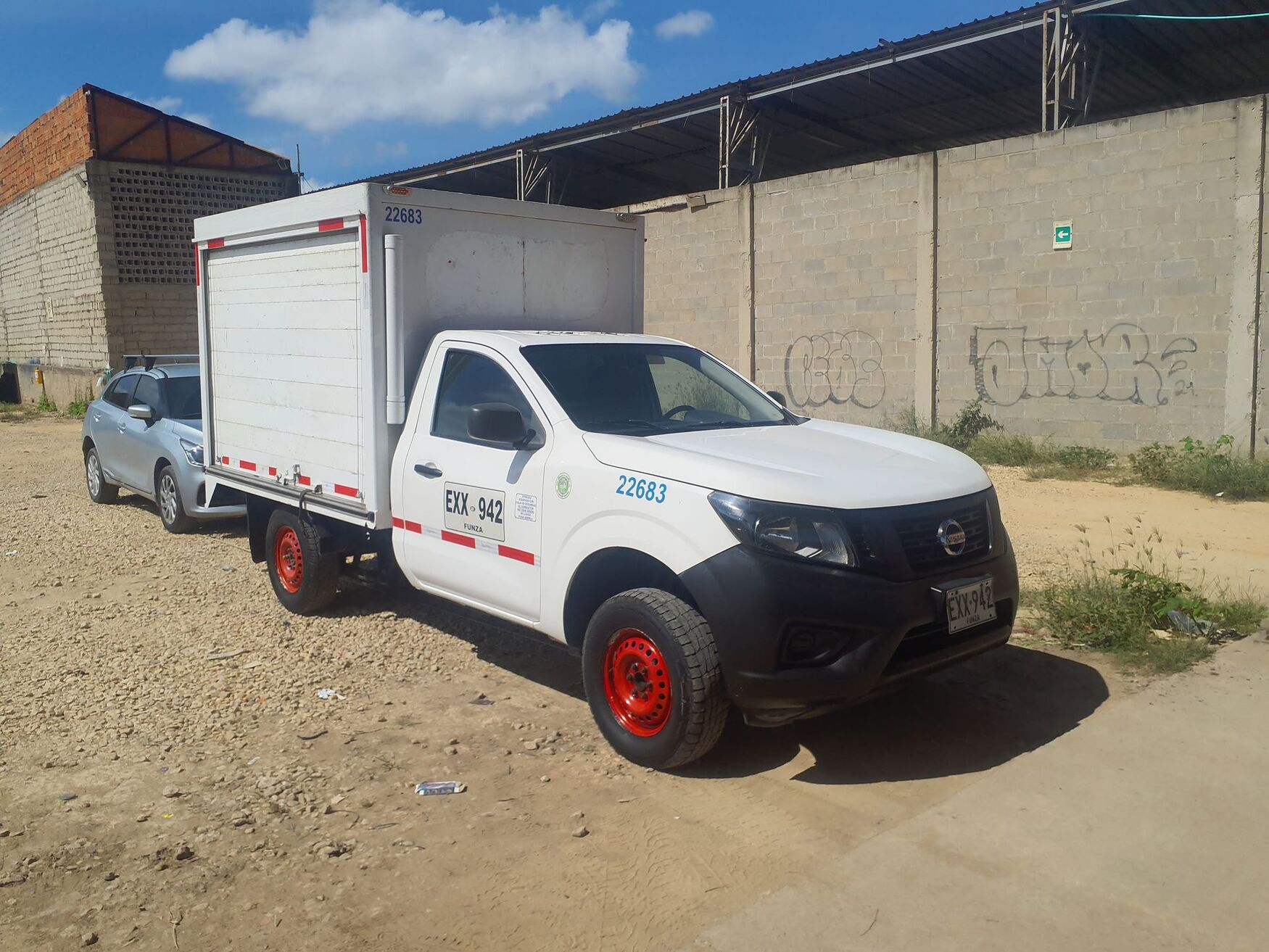 Nissan - Frontier - 2019 image number 1