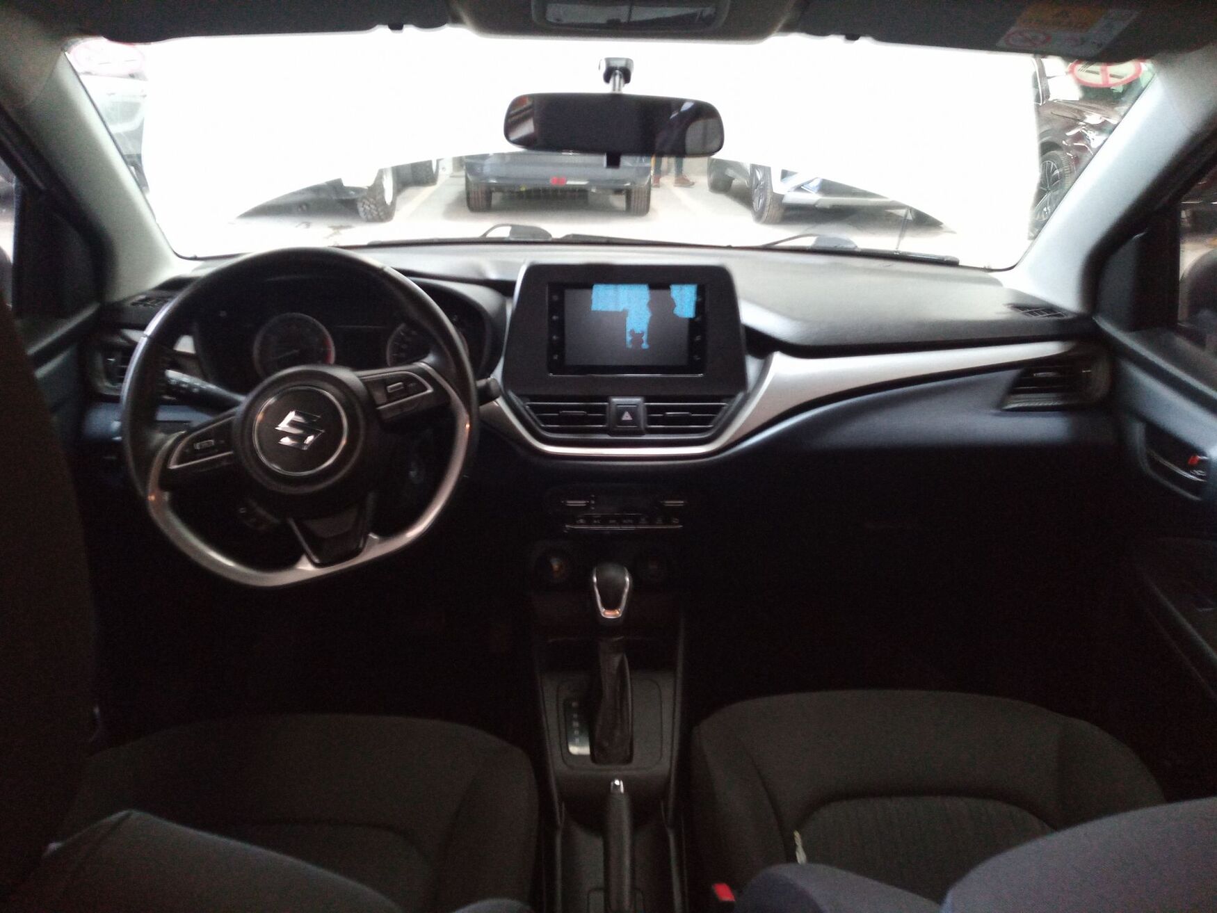 Suzuki - Baleno - 2024 image number 11