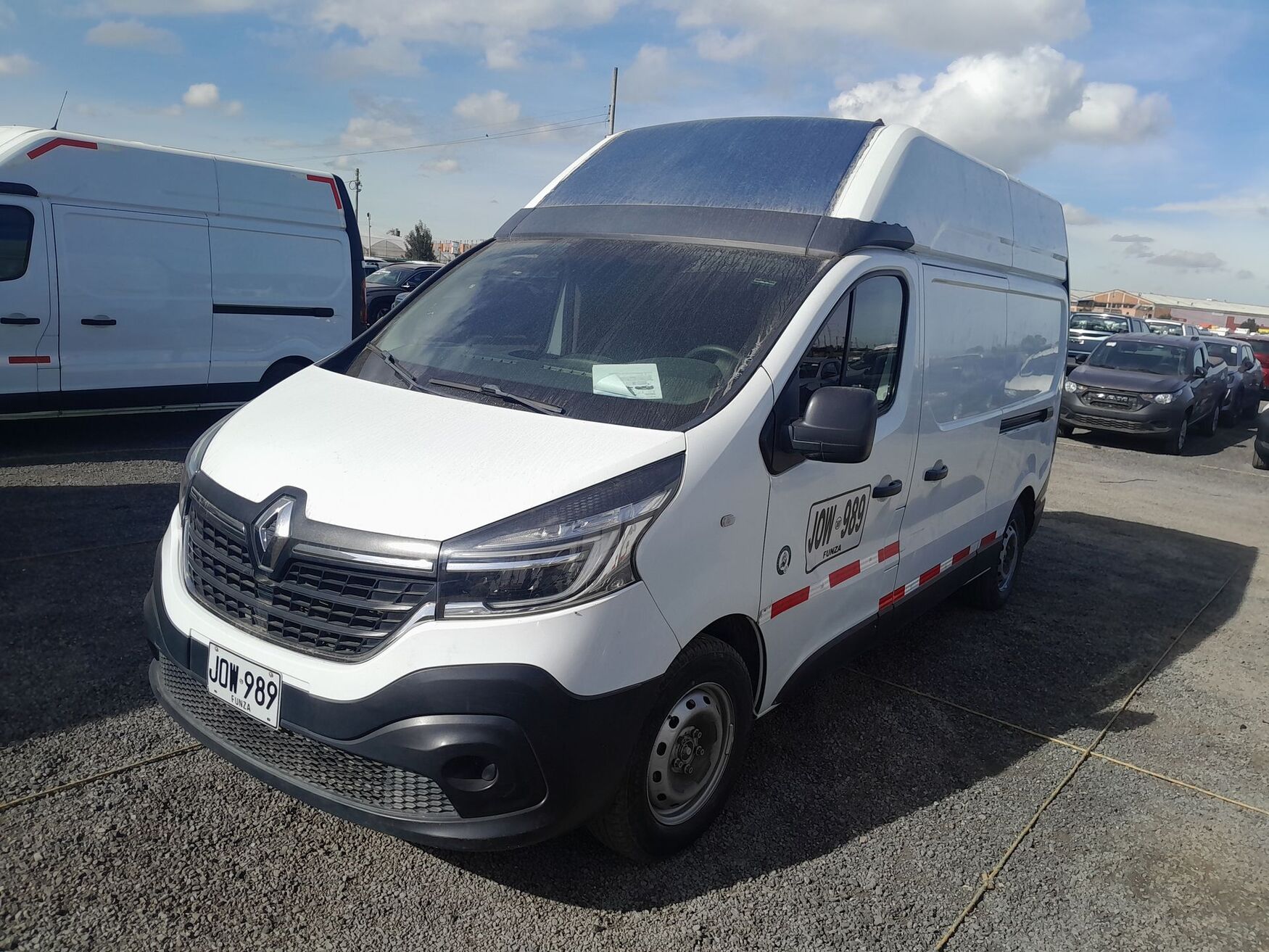 Renault - Trafic - 2021 image number 5