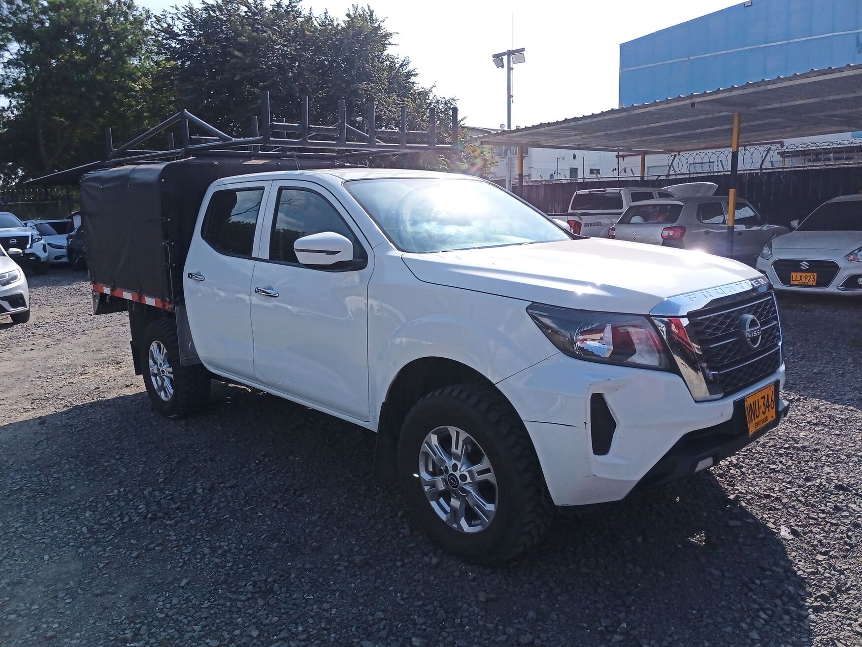 Nissan - Frontier - 2025 image number 1