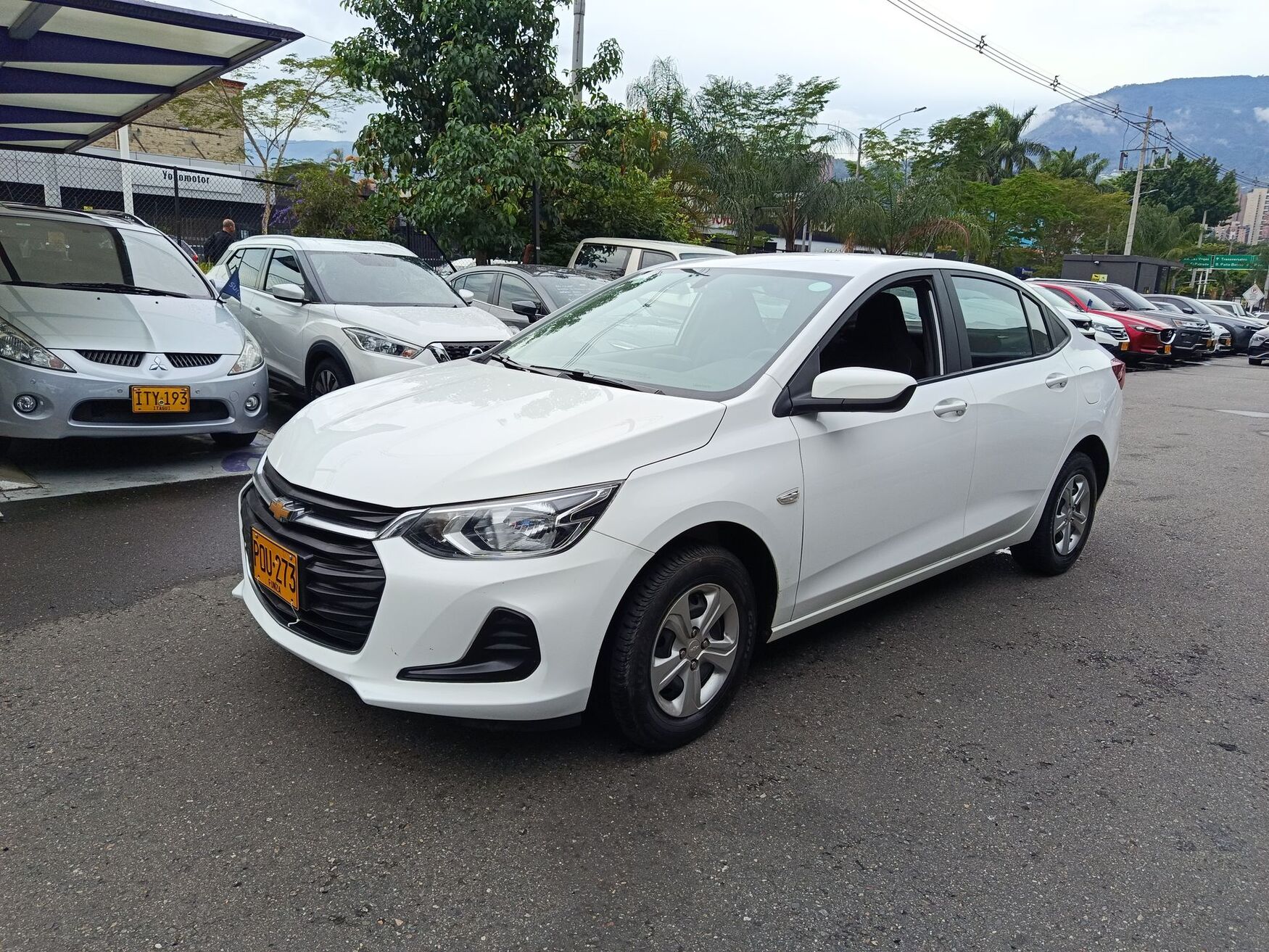 Chevrolet - Onix - 2025 image number 5
