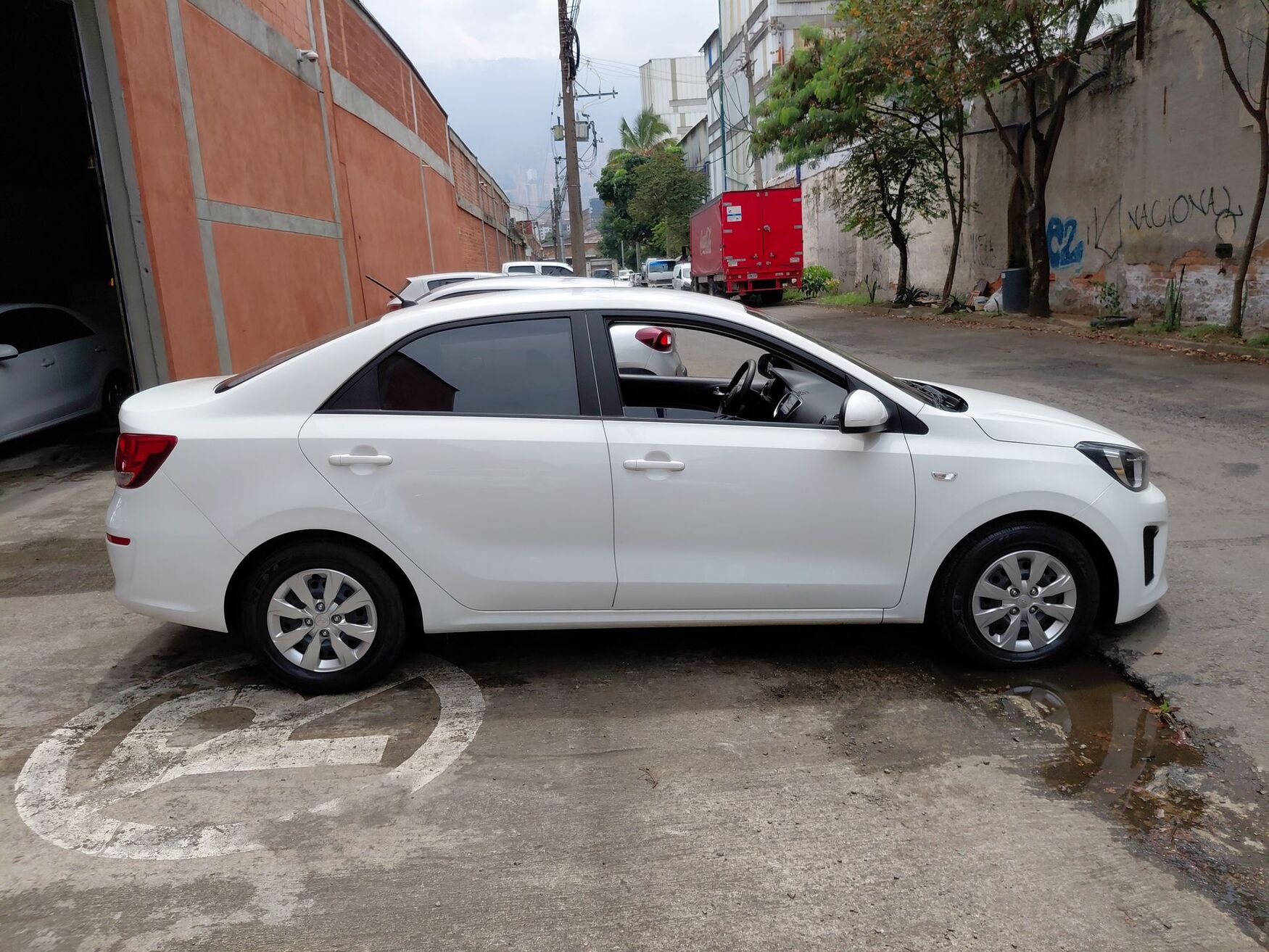 Kia - Soluto - 2026 image number 10