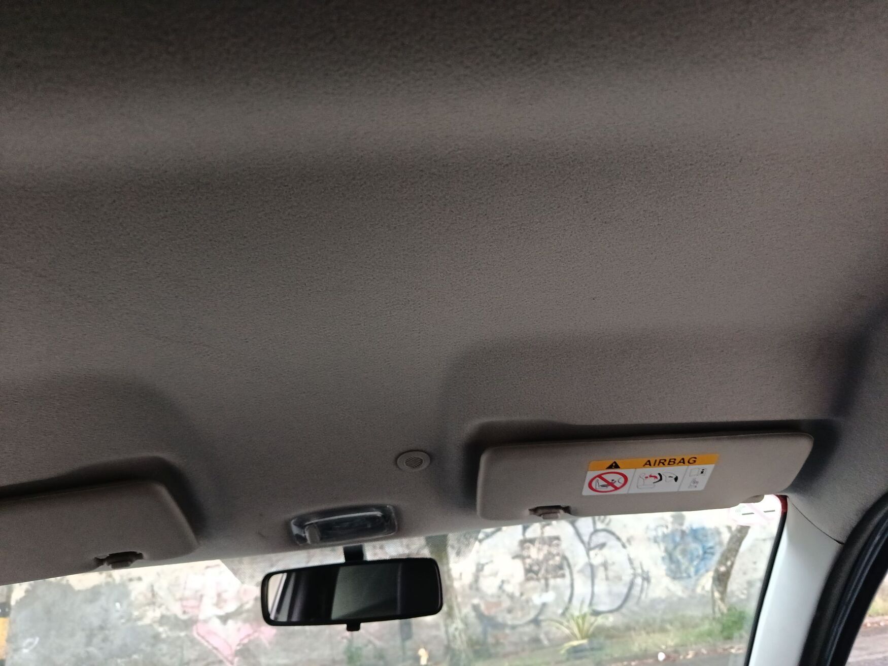 Renault - Kwid - 2025 image number 3