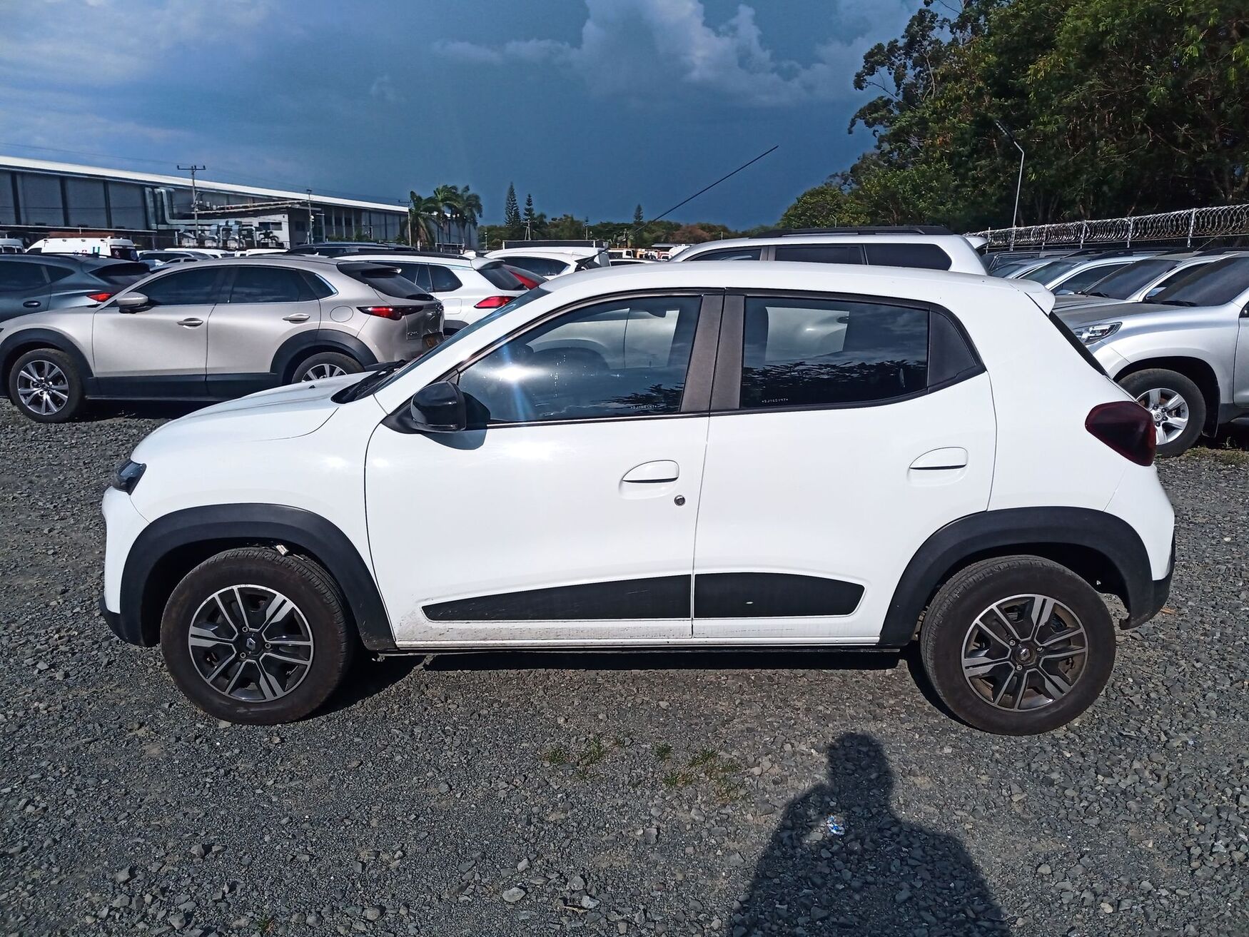 Renault - Kwid - 2025 image number 6