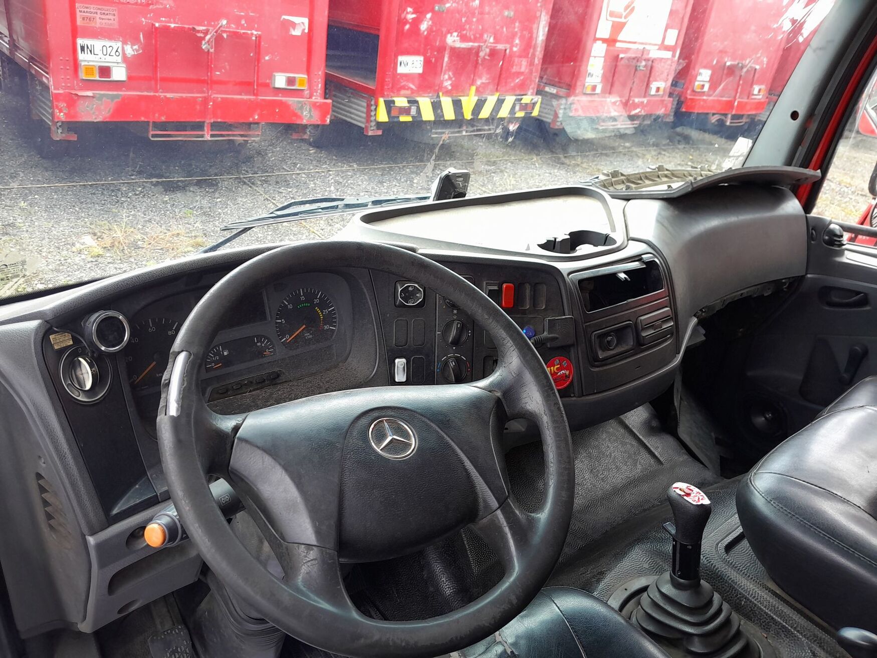 Mercedes Benz - Atego - 2007 image number 11