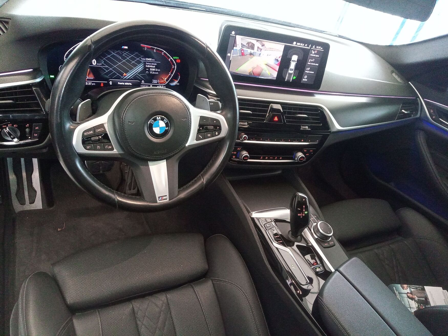 BMW - 530i - 2023 image number 11