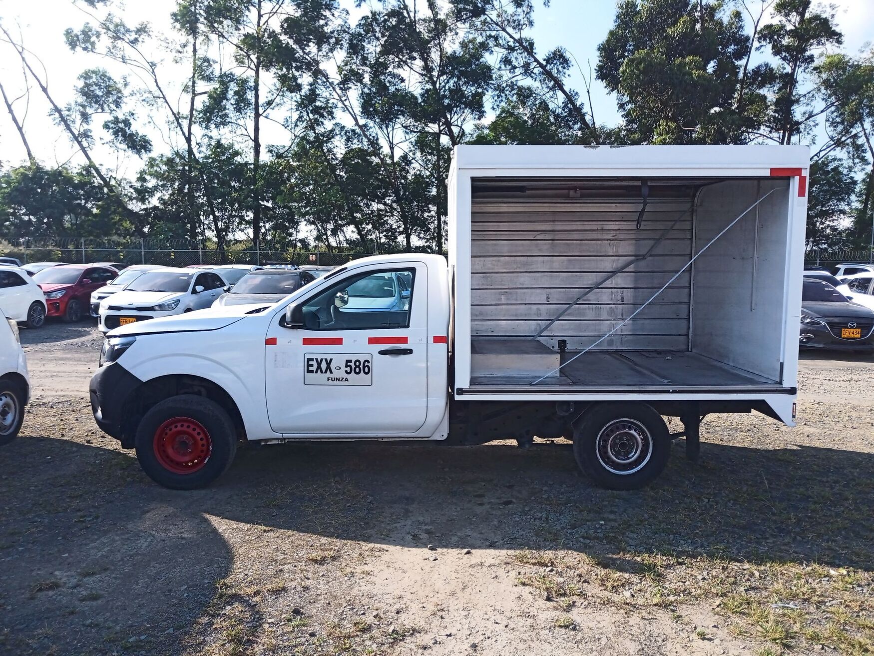 Nissan - Frontier - 2019 image number 6