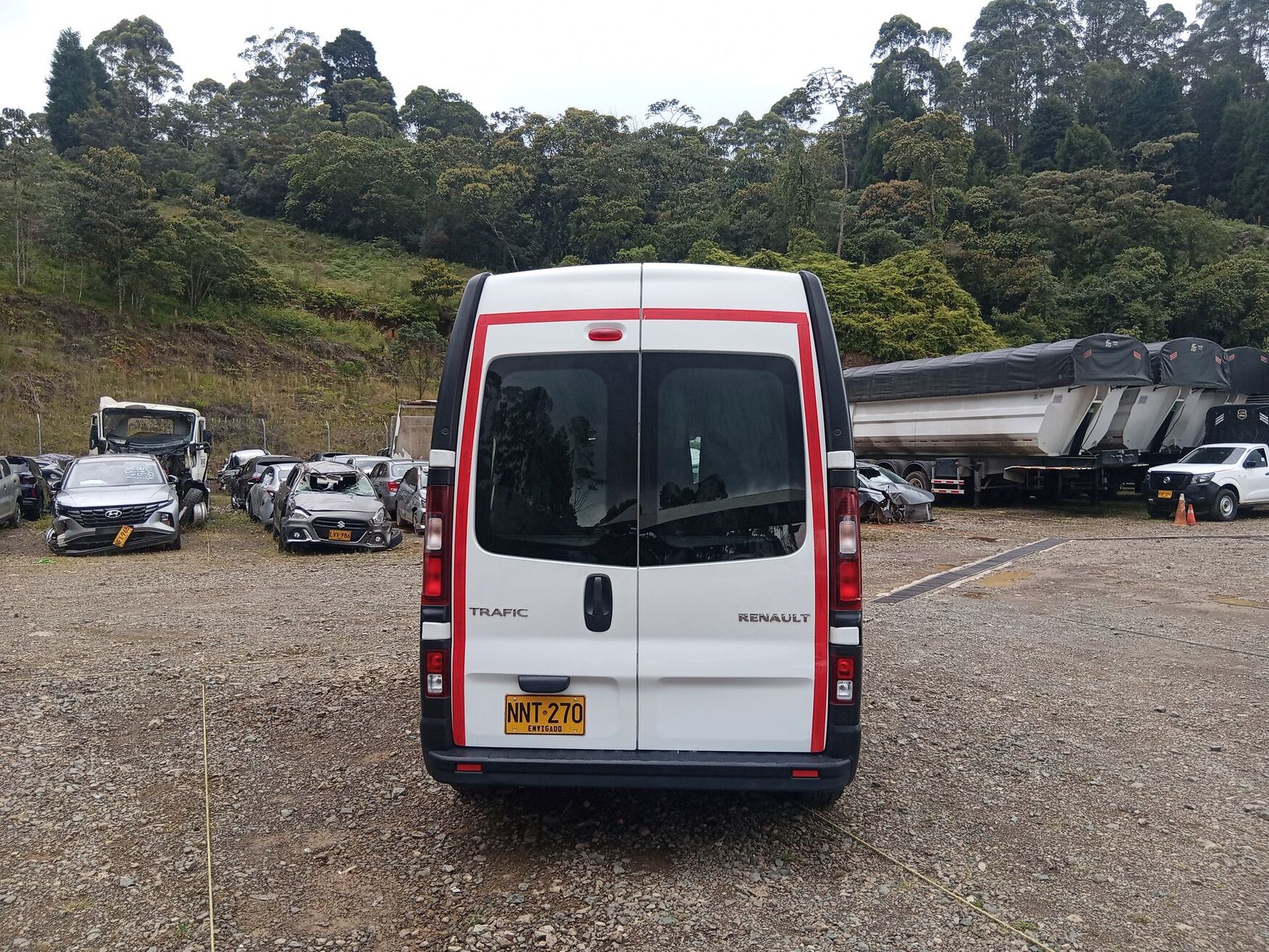 Renault - Trafic - 2024 image number 8