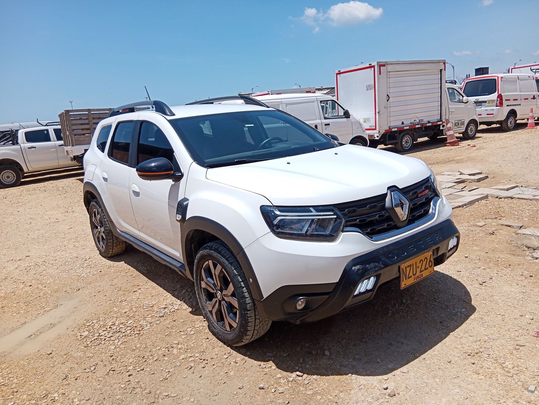 Renault - Duster - 2025 image number 1