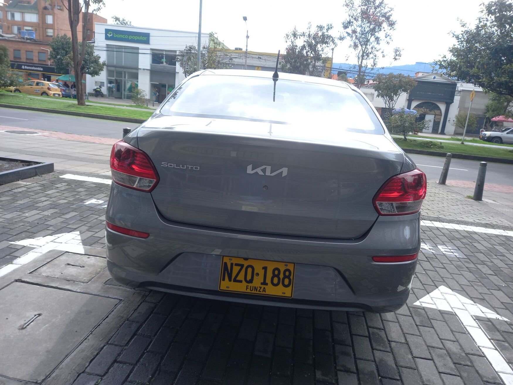 Kia - Soluto - 2025 image number 6
