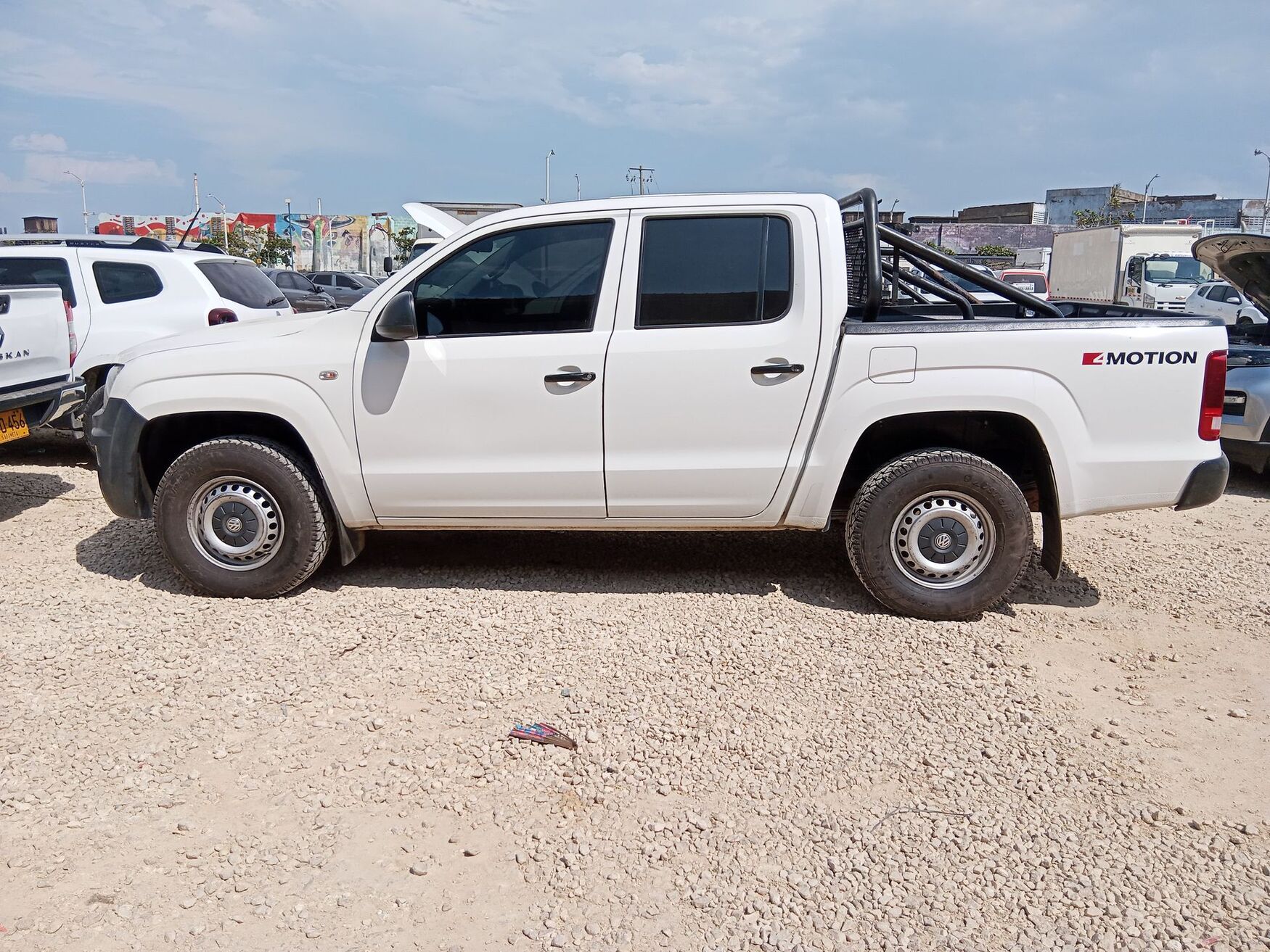 Volkswagen - Amarok - 2023 image number 6