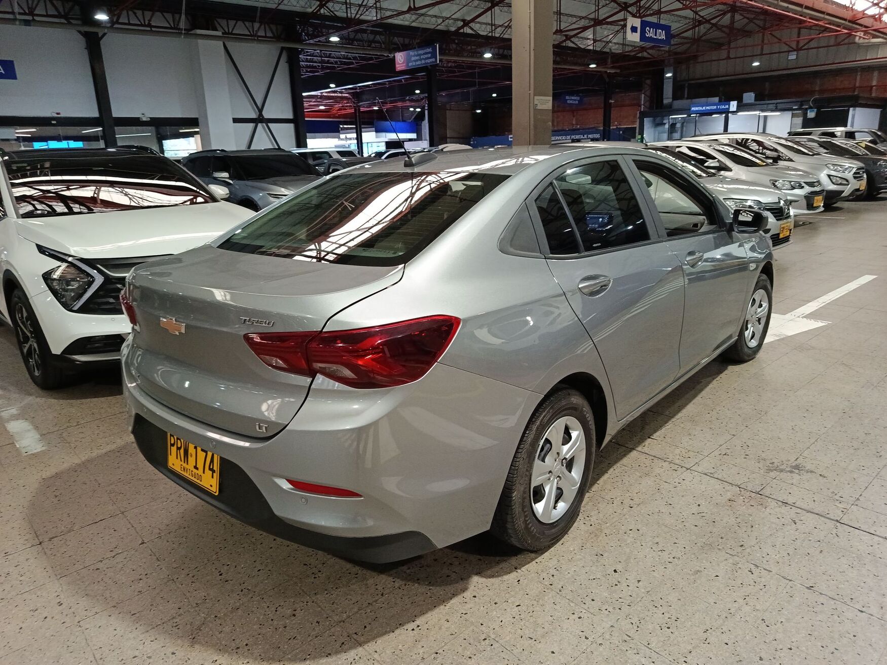 Chevrolet - Onix - 2025 image number 9
