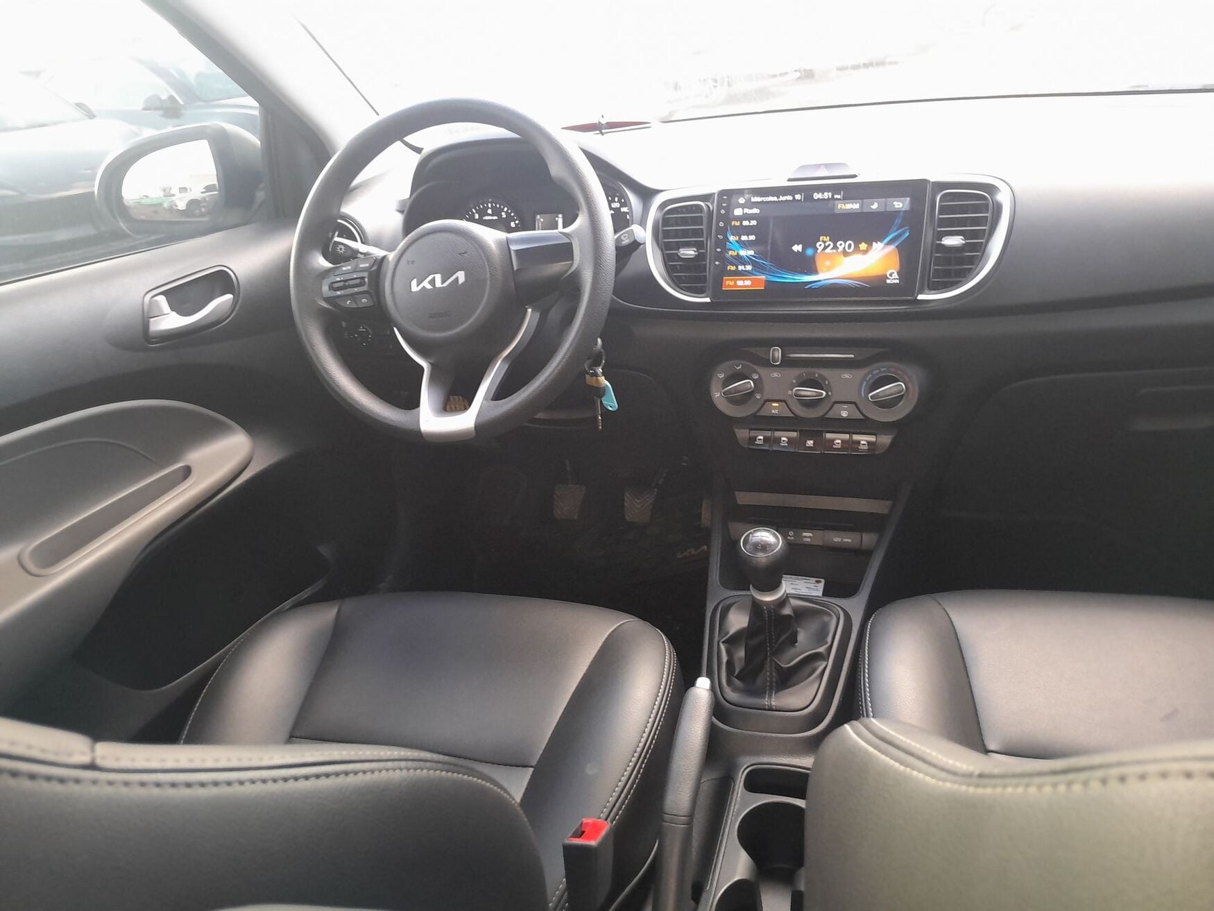Kia - Soluto - 2026 image number 11