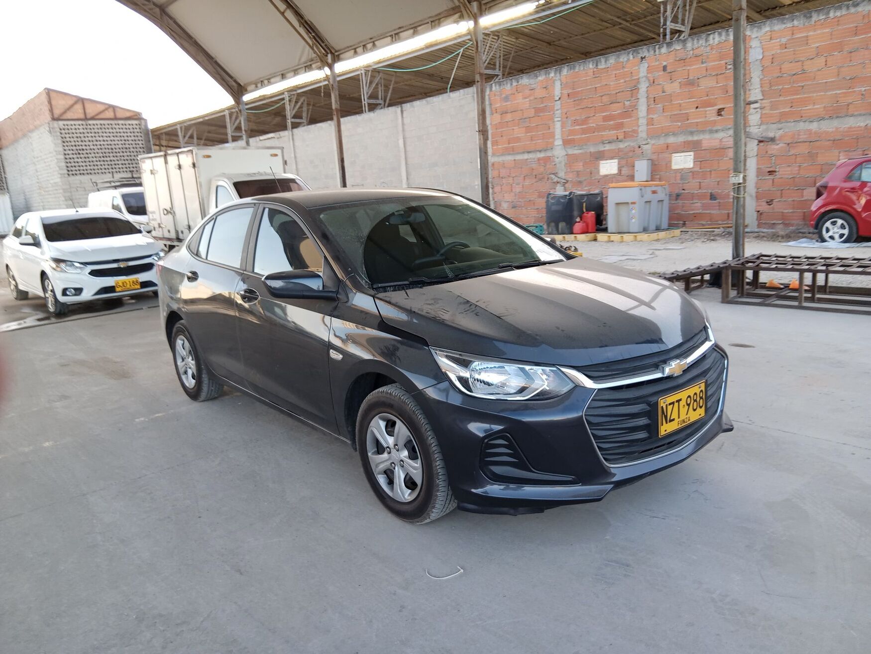 Chevrolet - Onix - 2025 image number 1