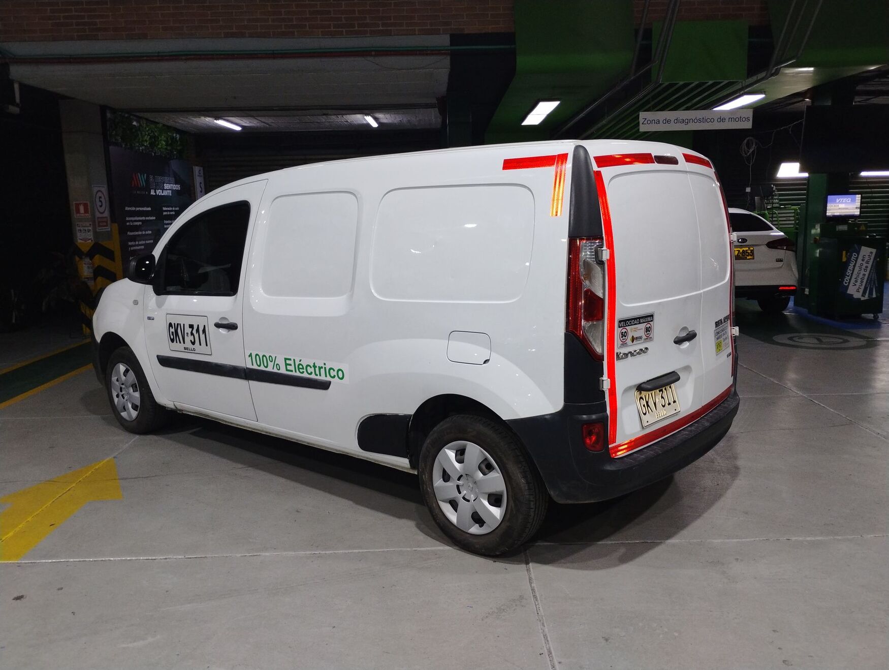 Renault - Kangoo ZE - 2020 image number 7