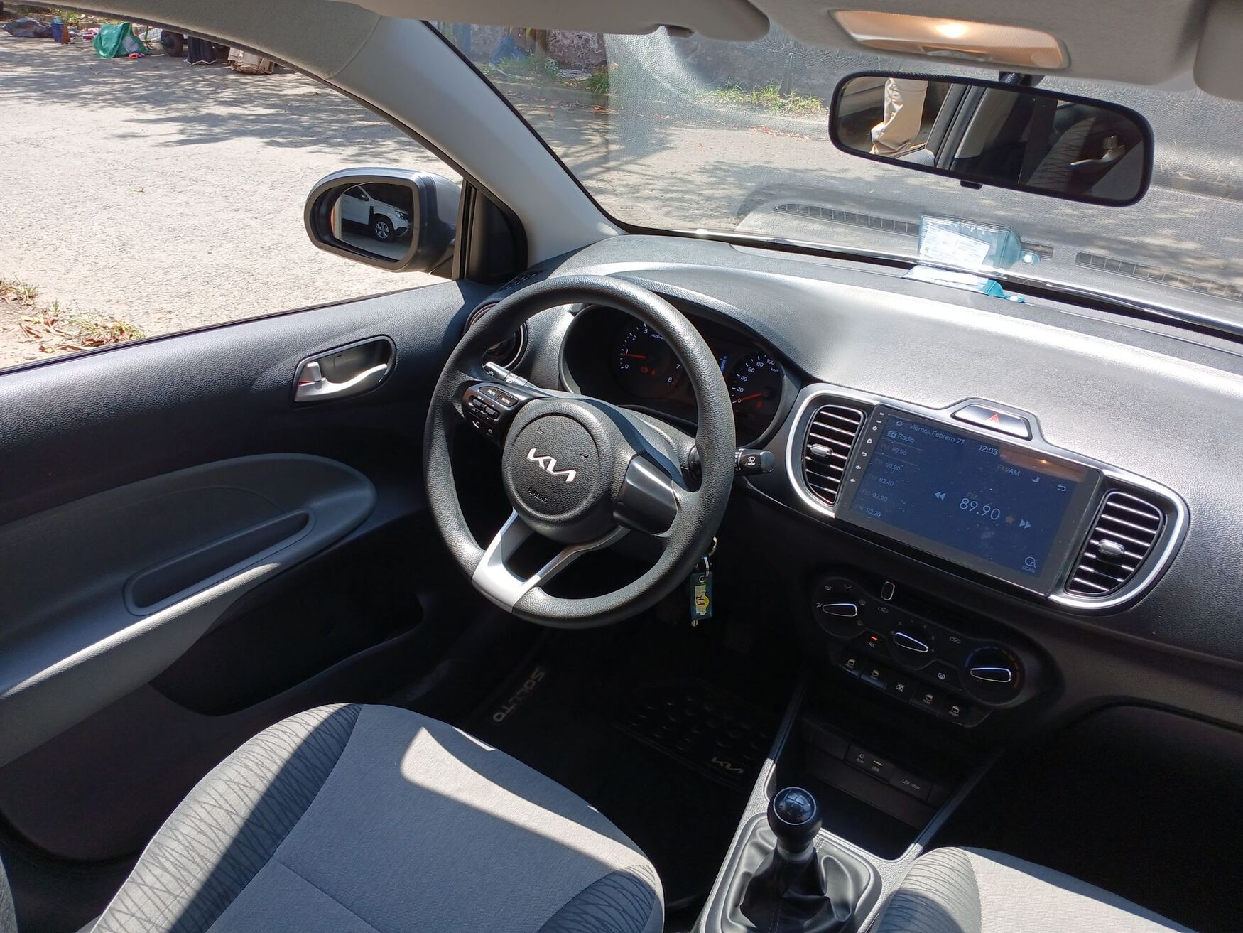 Kia - Soluto - 2025 image number 11