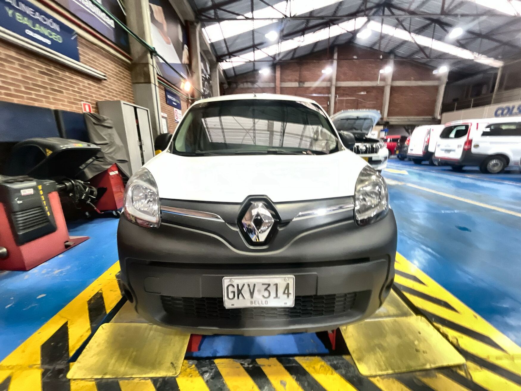 Renault - Kangoo ZE - 2020 image number 4