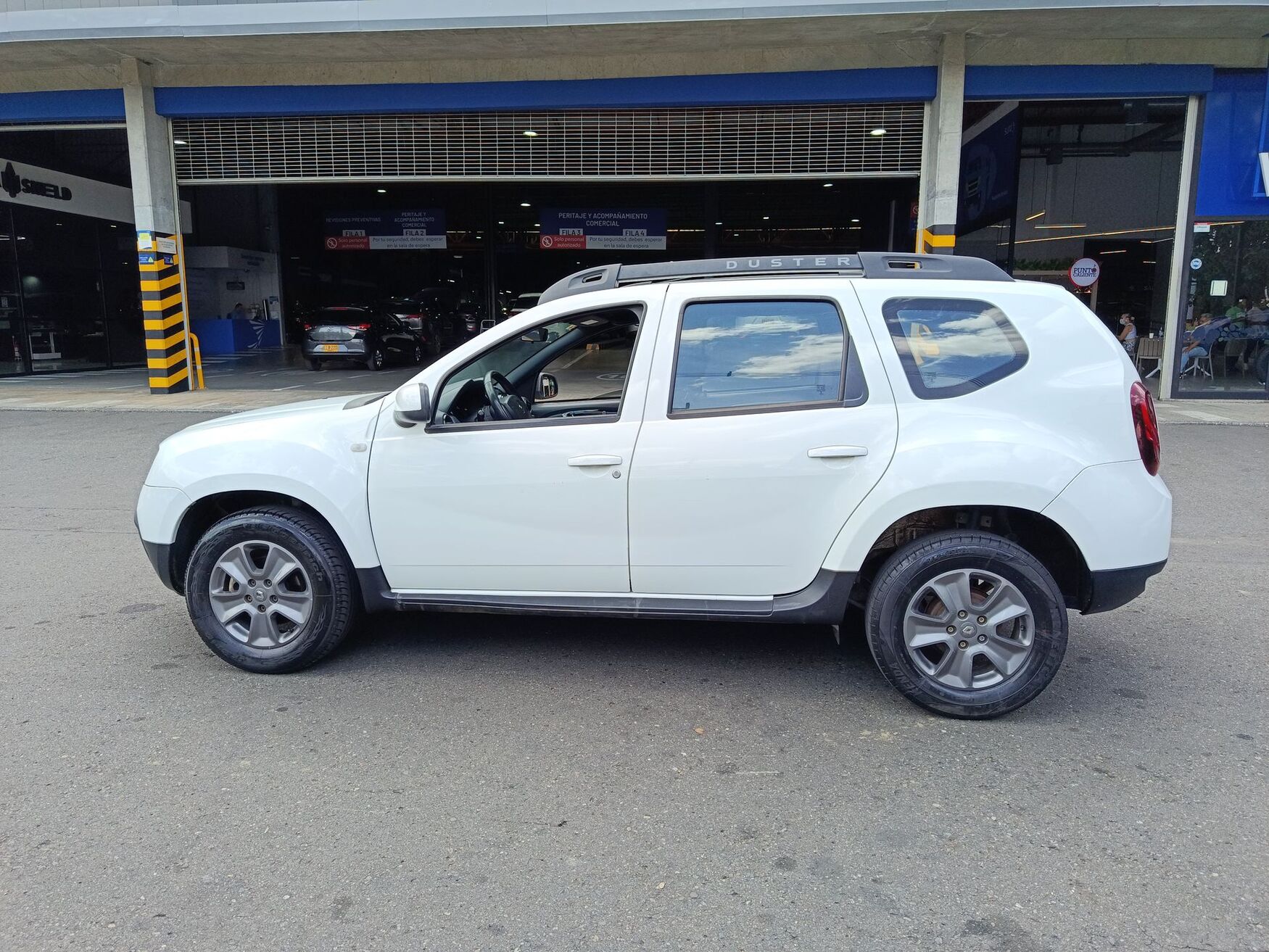 Renault - Duster - 2021 image number 6