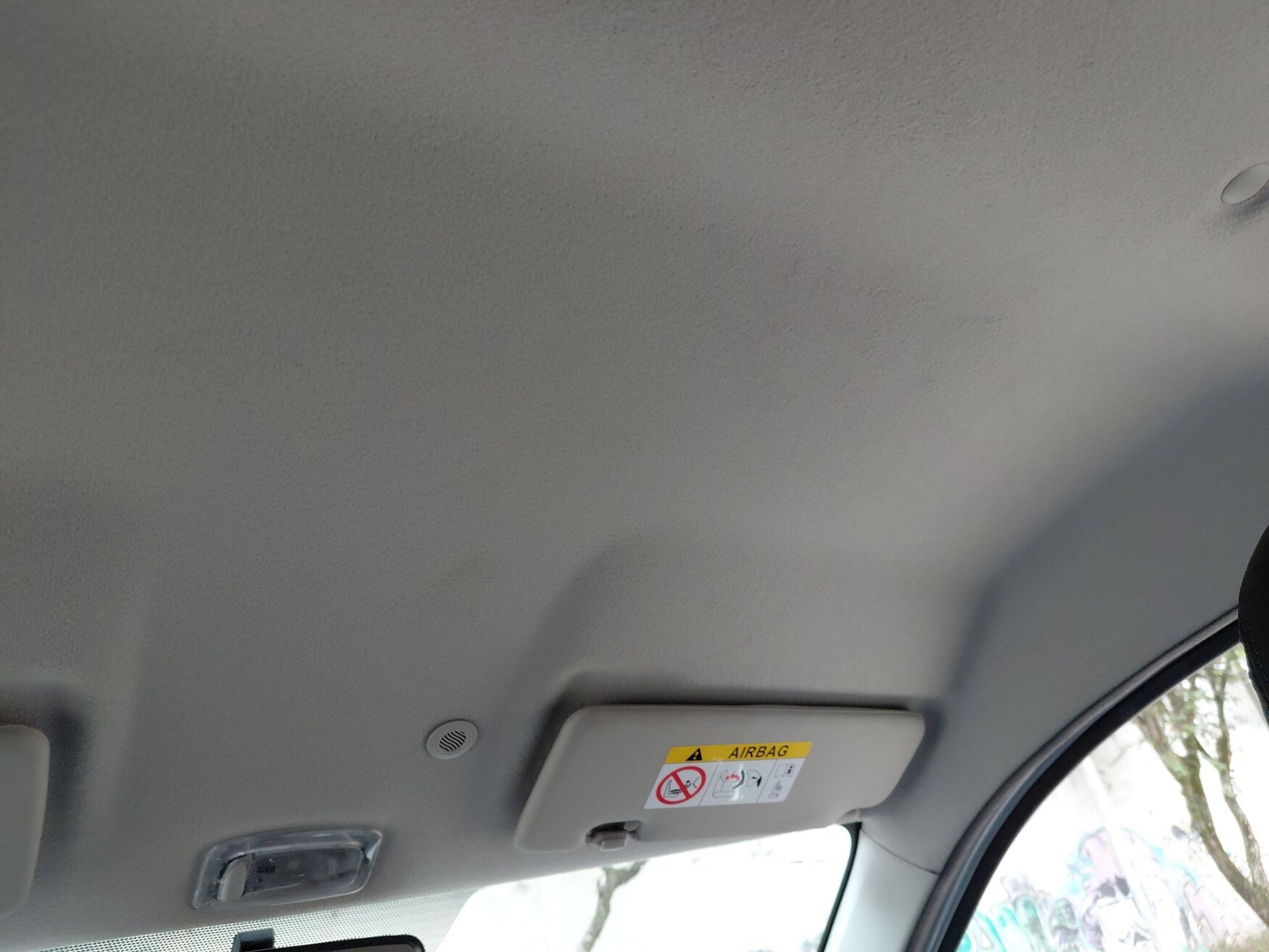 Renault - Kwid - 2025 image number 3