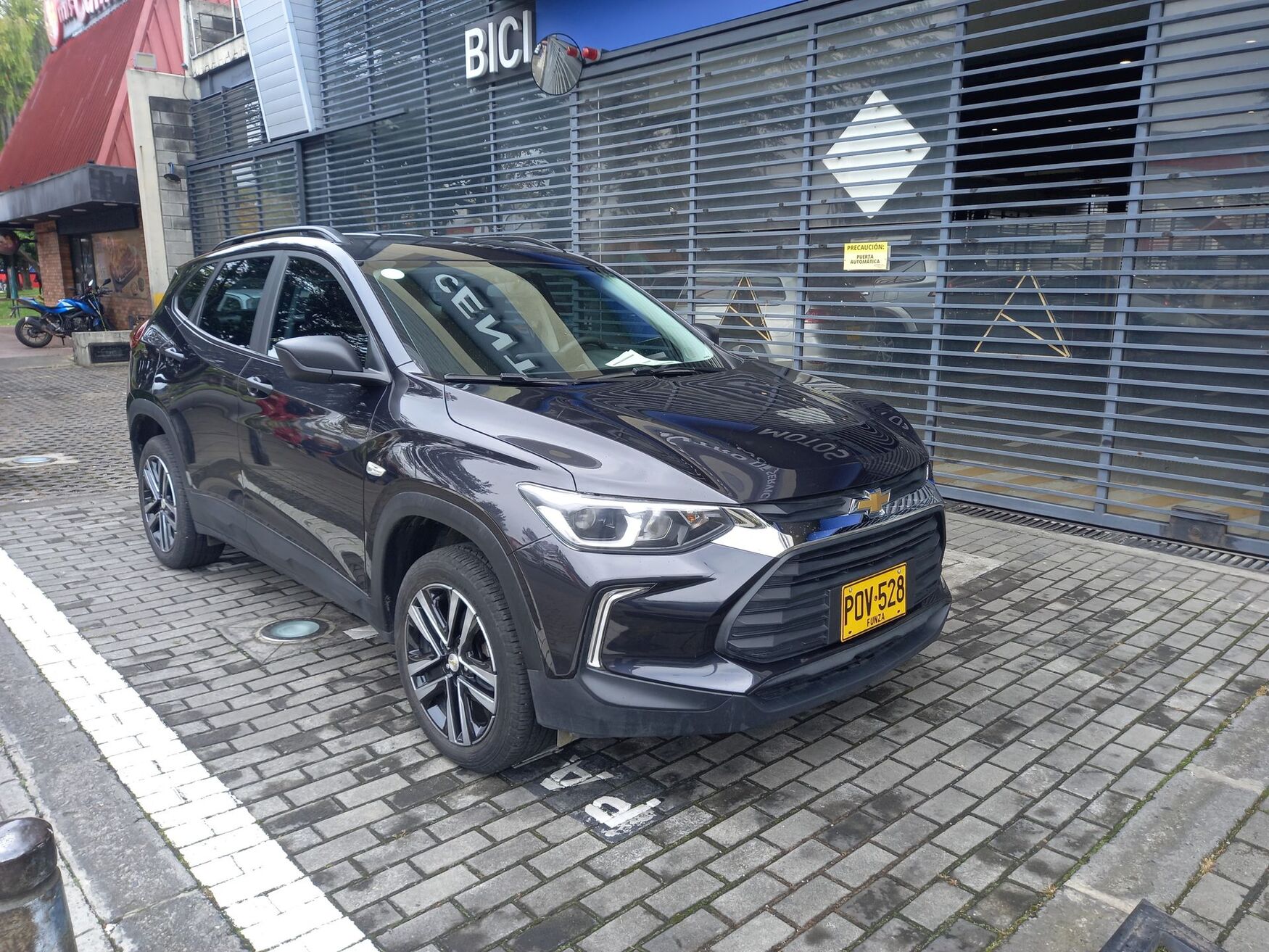 Chevrolet - Tracker - 2025 image number 1