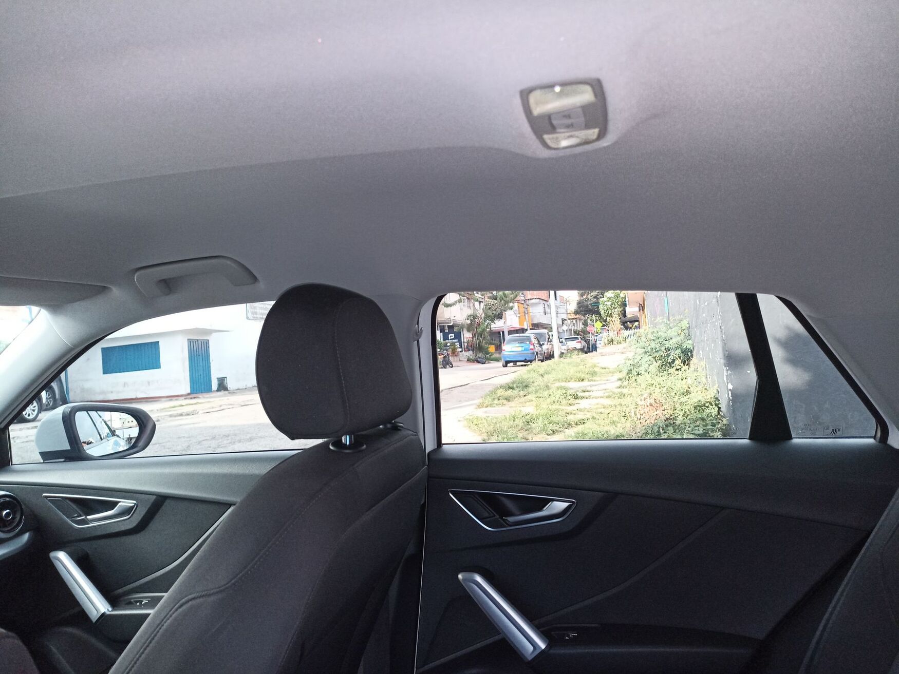 Audi - Q2 - 2022 image number 3