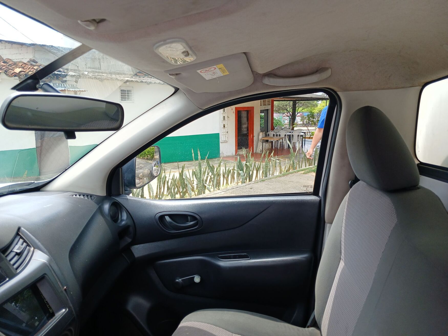 Nissan - Frontier - 2019 image number 3