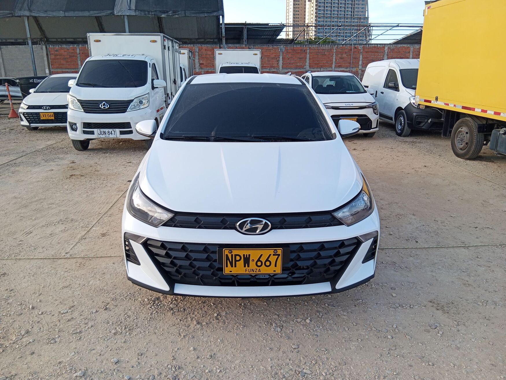 Hyundai - HB20S Accent - 2024 image number 4