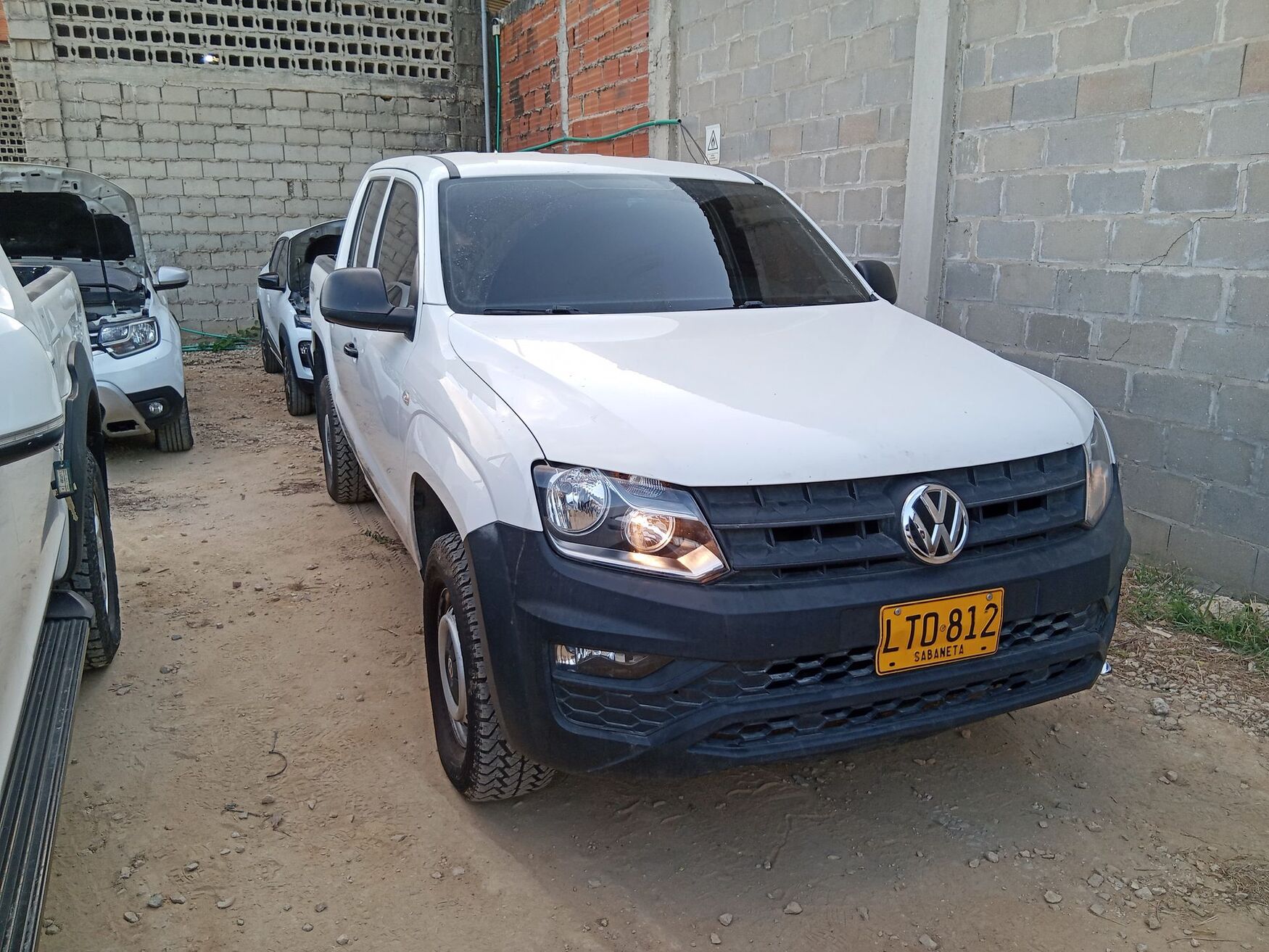 Volkswagen - Amarok - 2023 image number 1