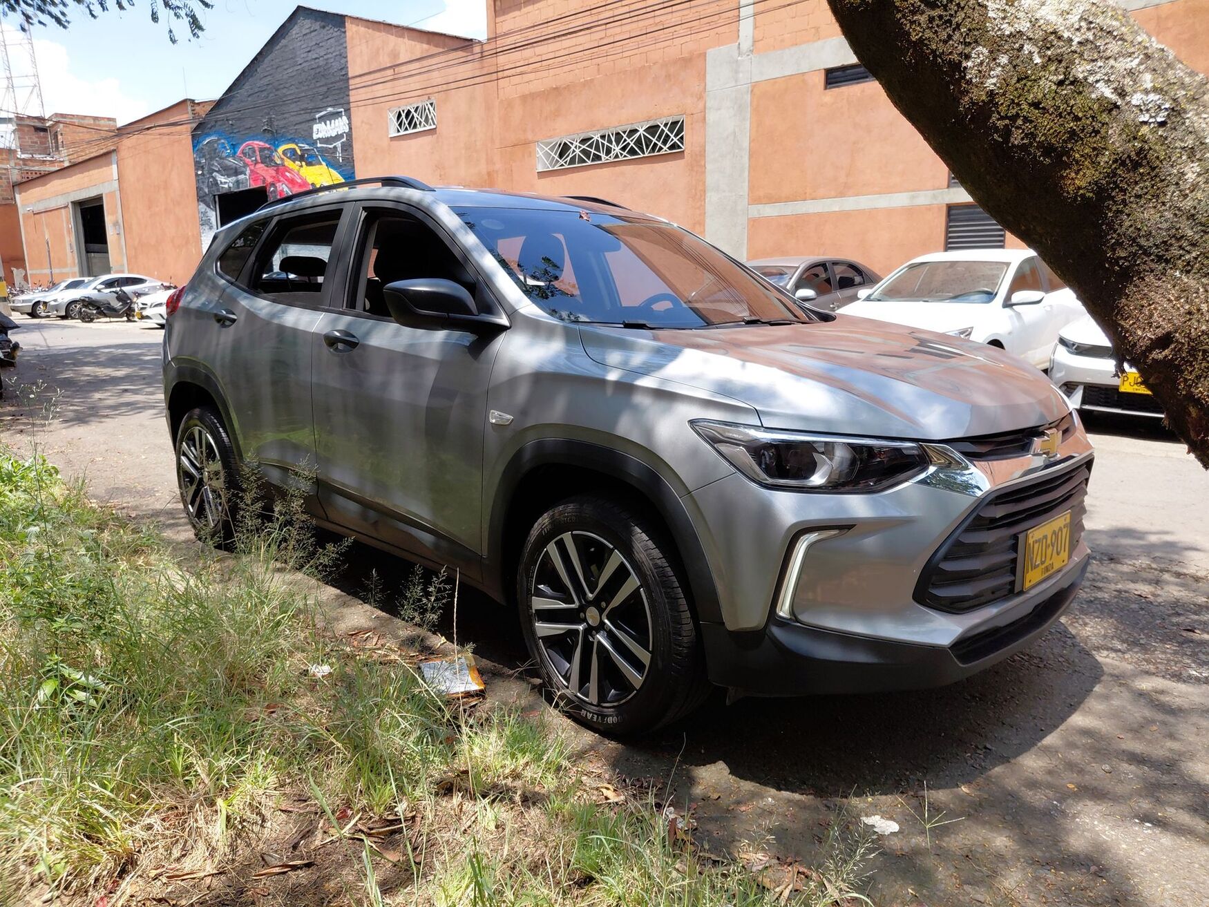 Chevrolet - Tracker - 2025 image number 1