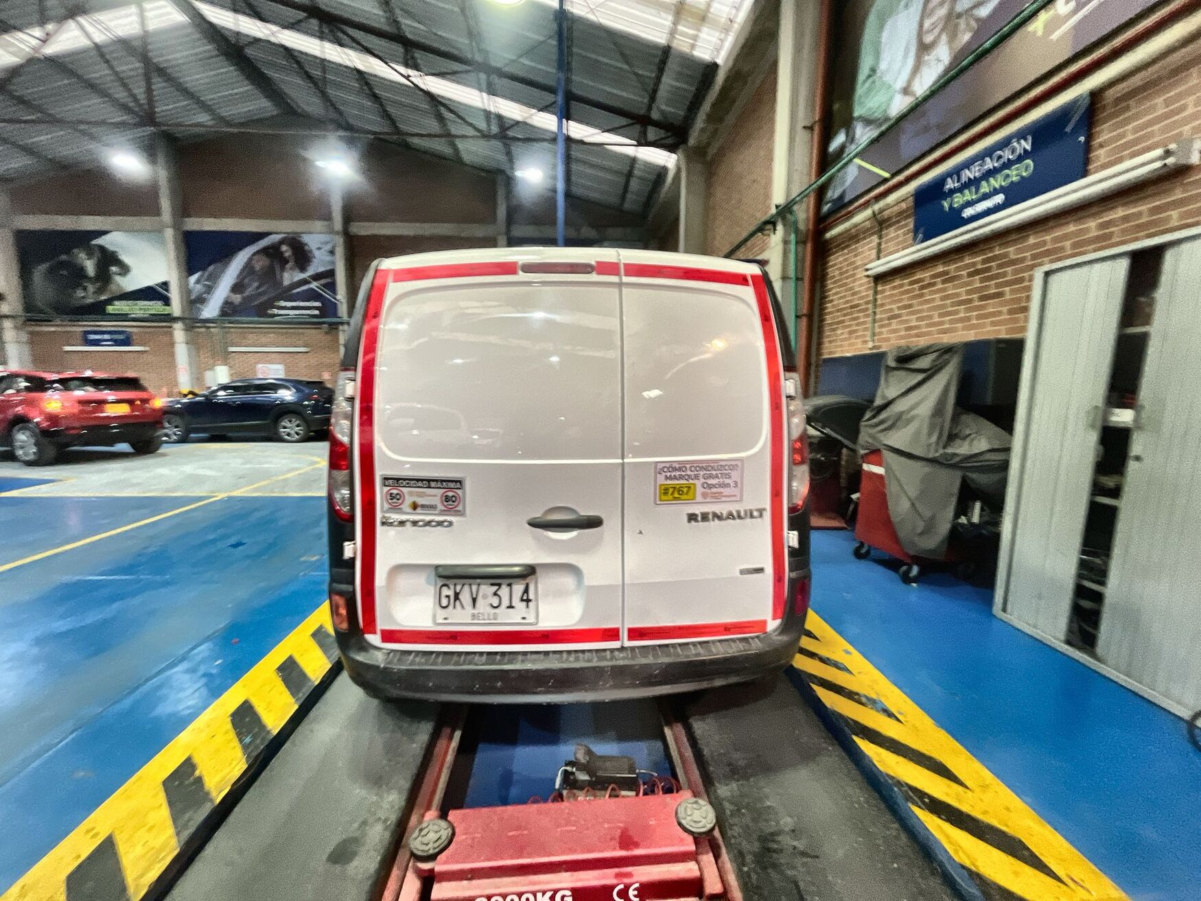 Renault - Kangoo ZE - 2020 image number 8