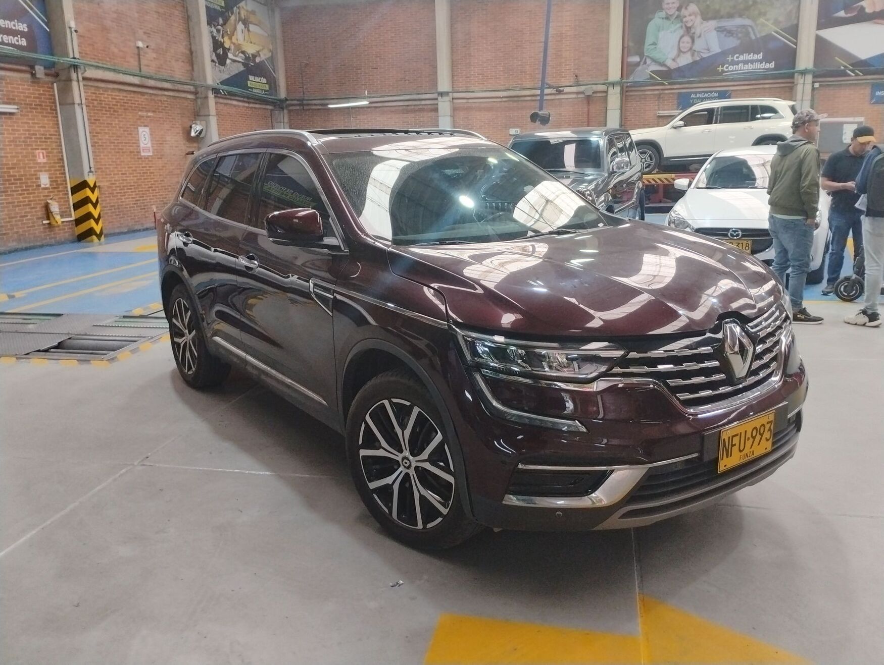 Renault - Koleos - 2023 image number 1