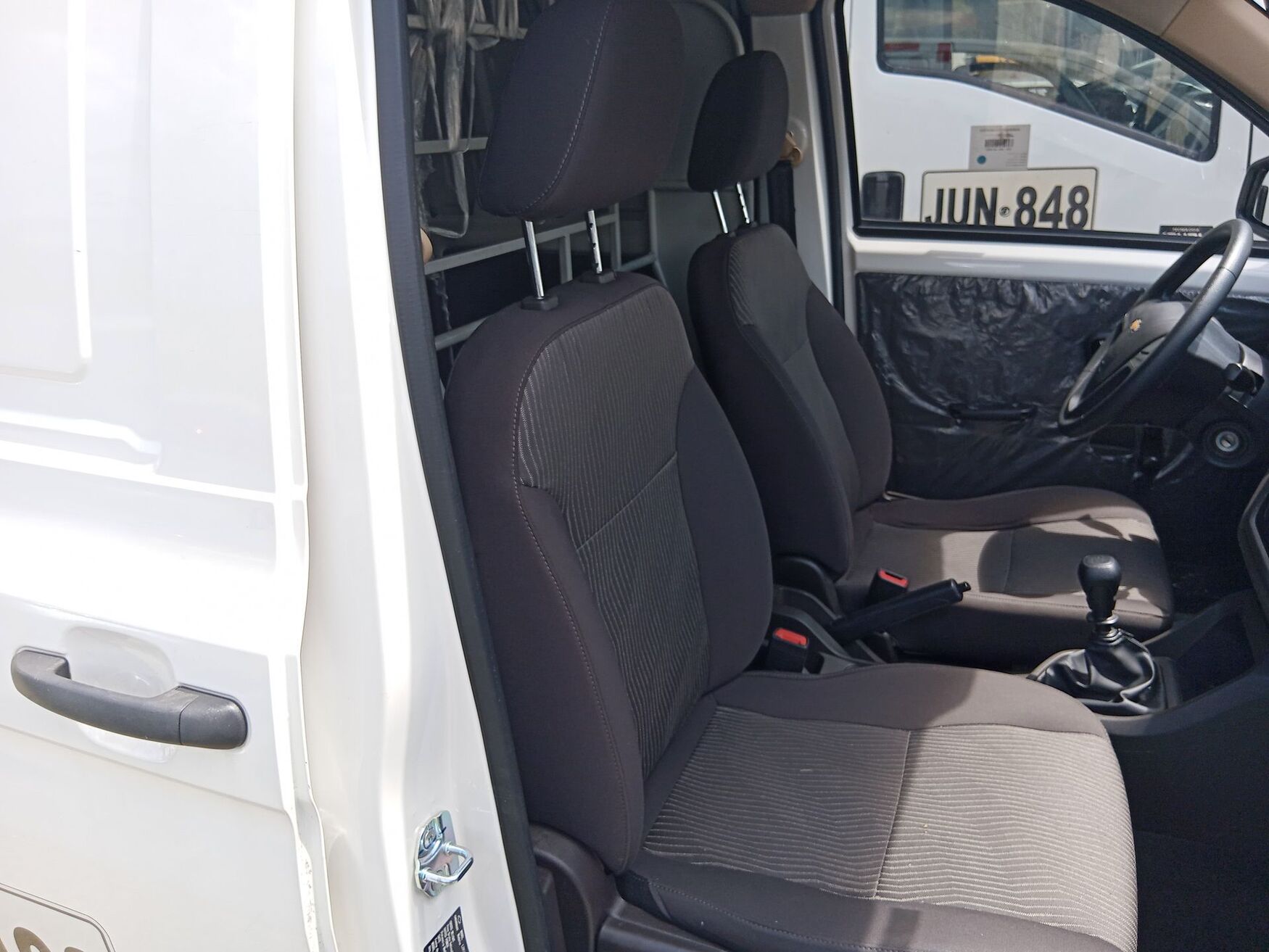 Chevrolet - N400 - 2025 image number 2